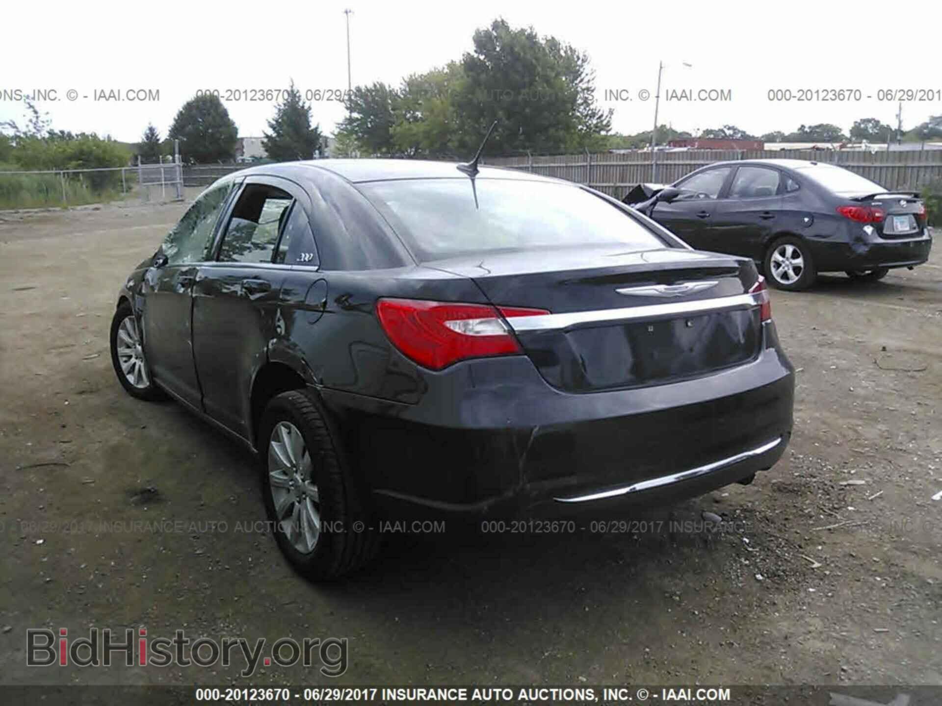 2012 Chrysler 200 - VIN: 1C3CCBBB3CN181427 - Фото 3