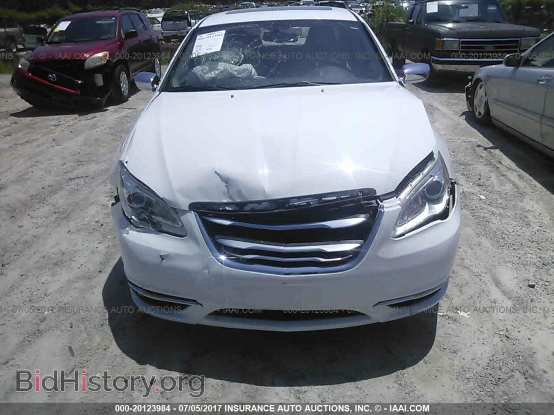 2013 Chrysler 200 - VIN: 1C3CCBCG7DN617305 - Photo 6