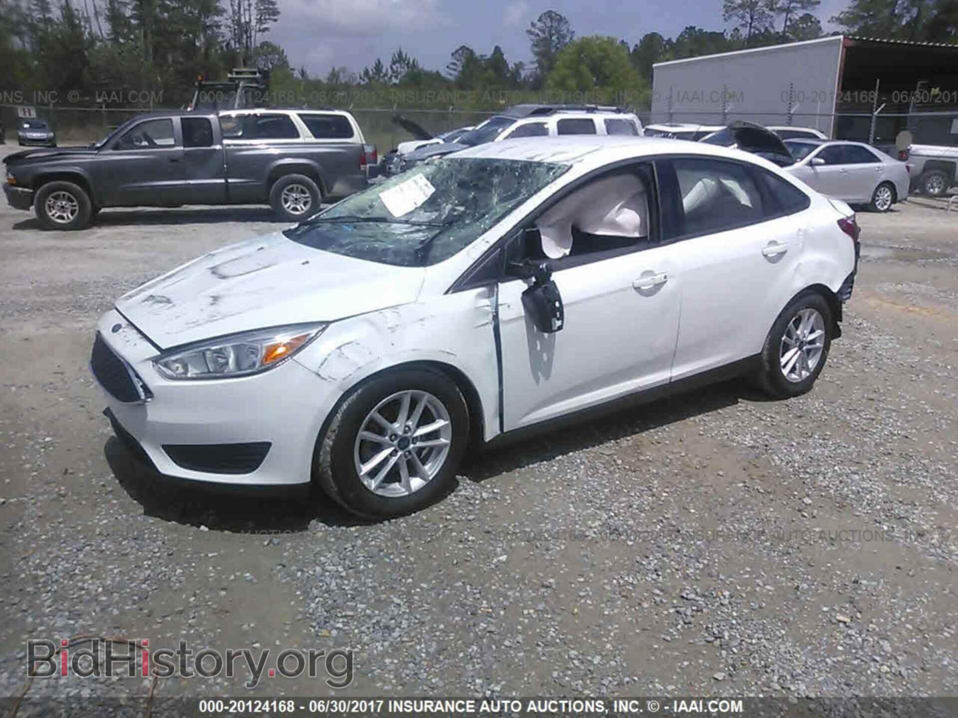 2017 Ford Focus - VIN: 1FADP3F29HL202195 - Photo 2