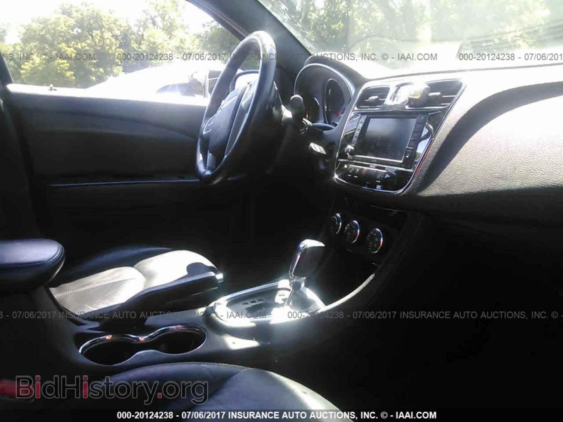 2011 Chrysler 200 - VIN: 1C3BC2FB9BN503542 - Фото 5