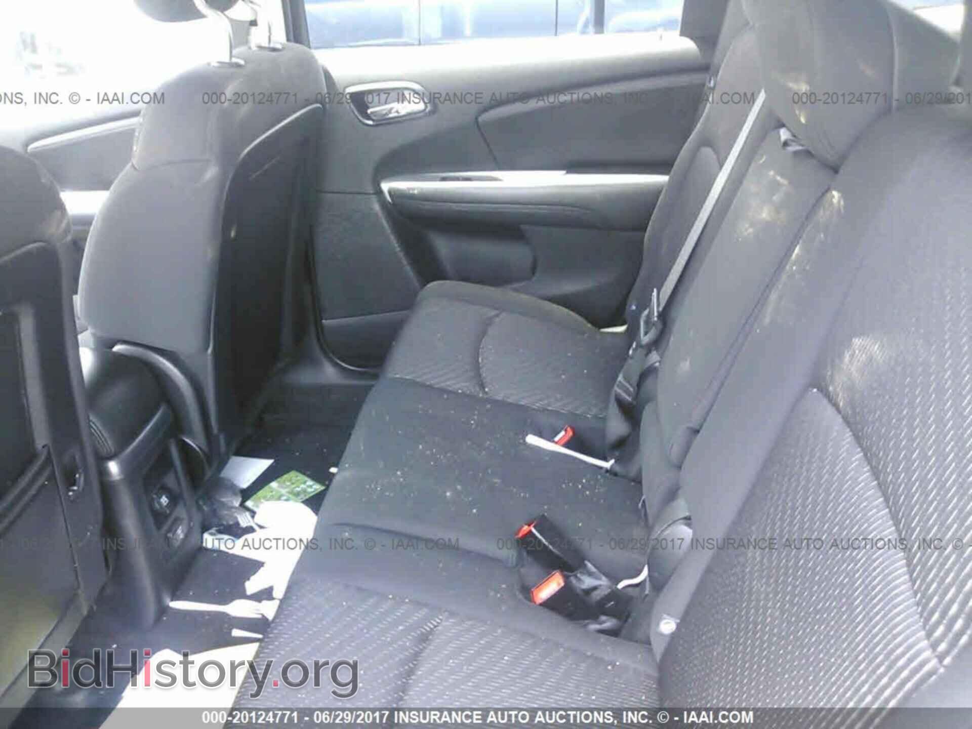 2011 Dodge Journey - VIN: 3D4PH3FG3BT570063 - Фото 8