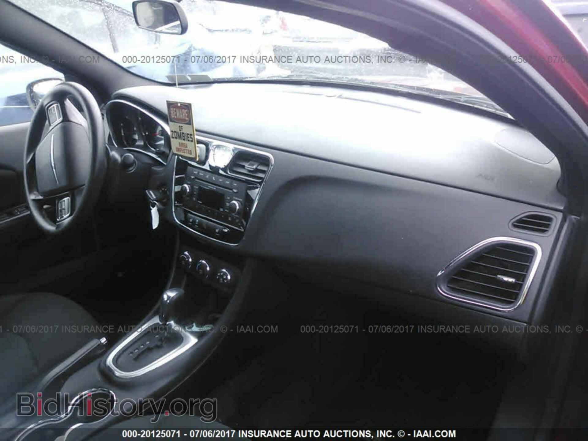 2011 Chrysler 200 - VIN: 1C3BC4FB7BN550709 - Photo 5
