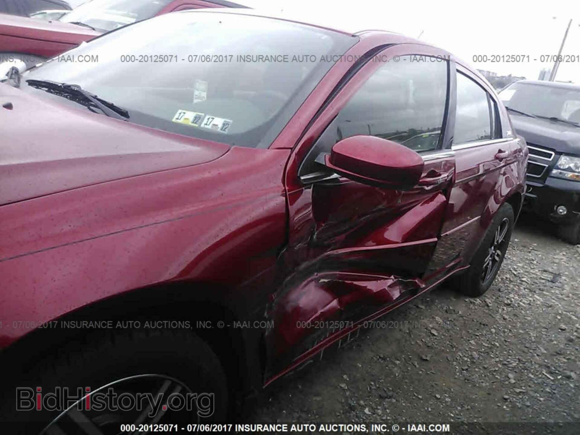 2011 Chrysler 200 - VIN: 1C3BC4FB7BN550709 - Photo 6