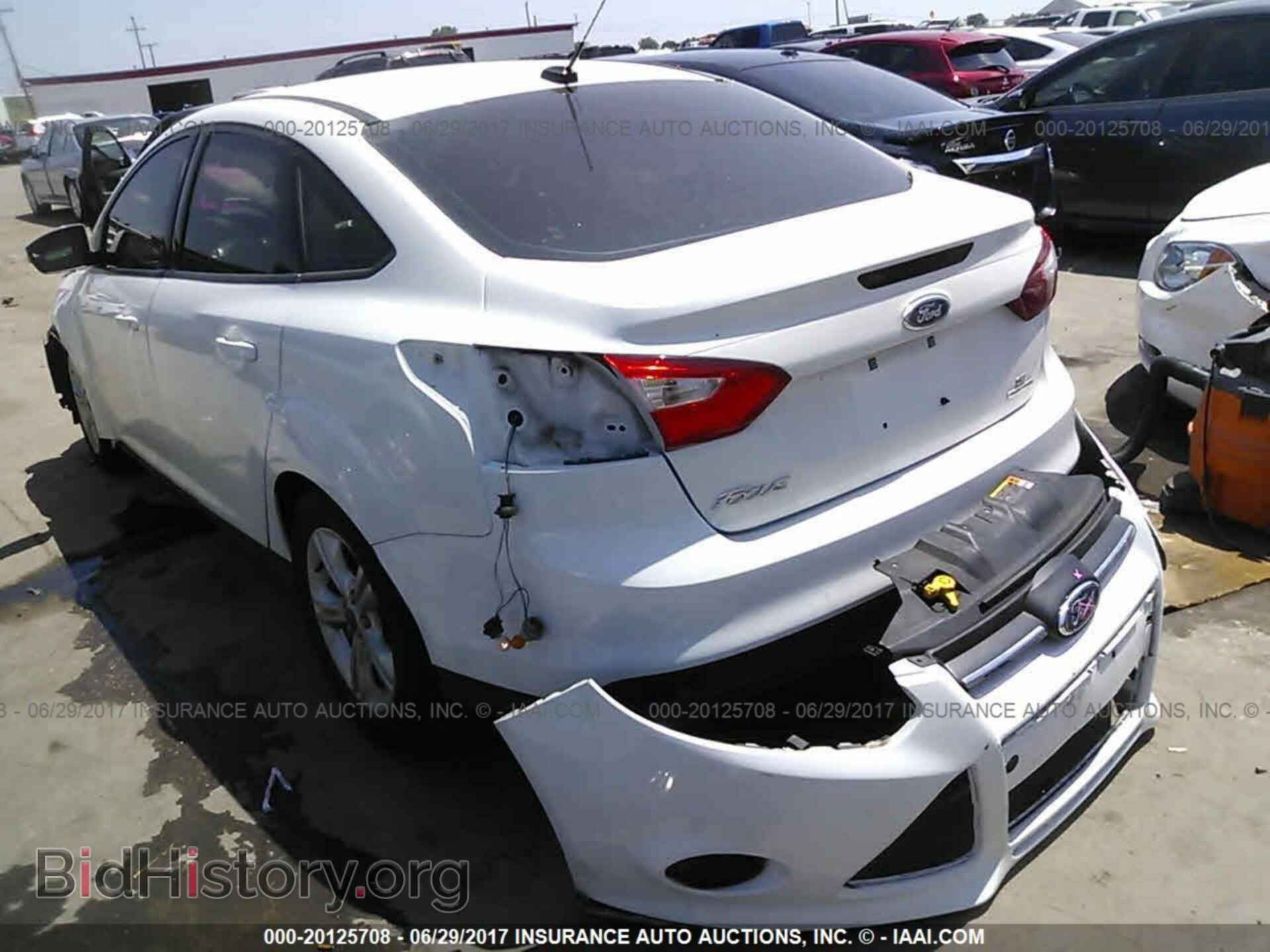 2014 Ford Focus - VIN: 1FADP3F20EL109402 - Фото 3