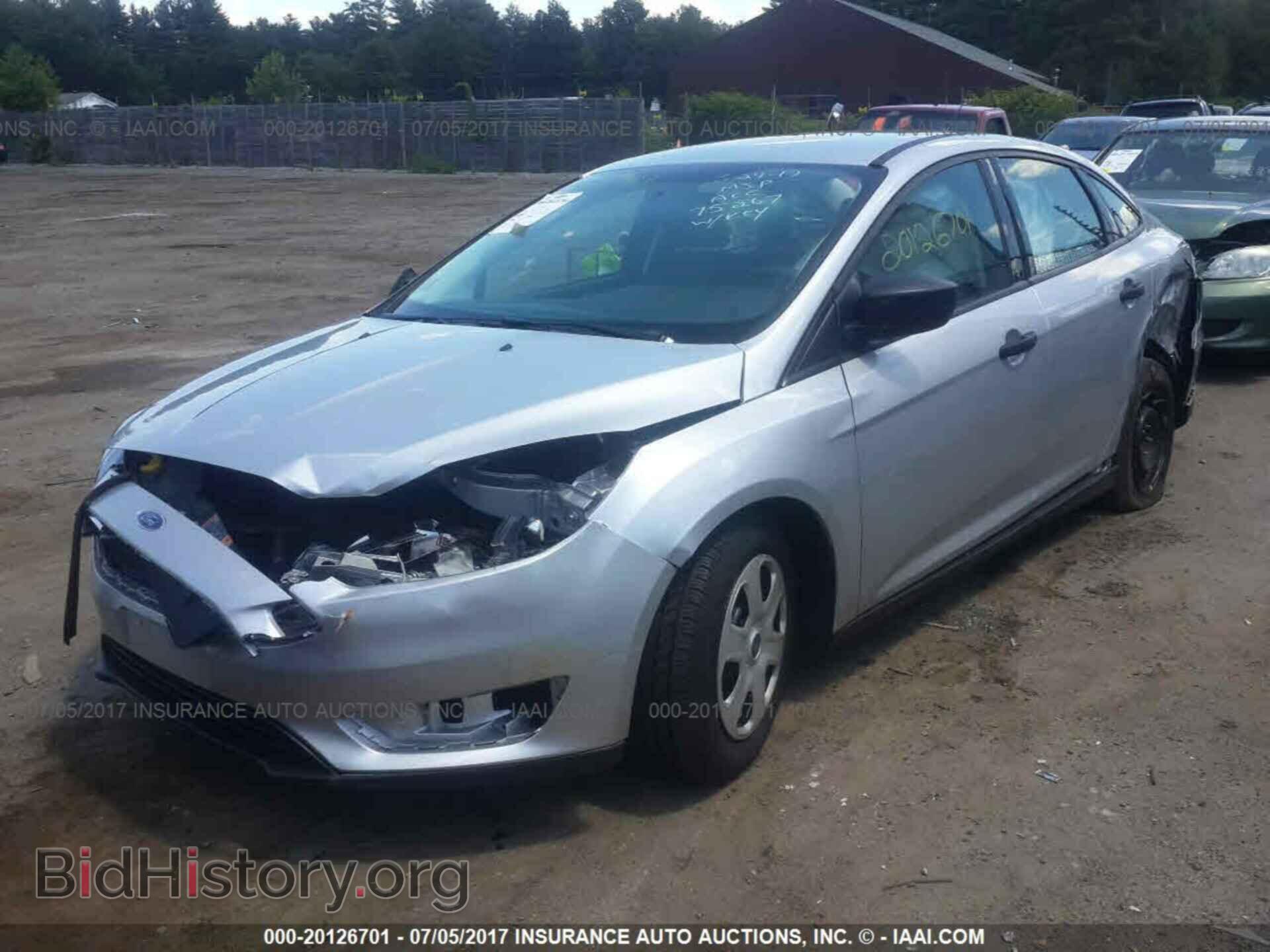 2016 Ford Focus - VIN: 1FADP3E22GL327653 - Фото 2