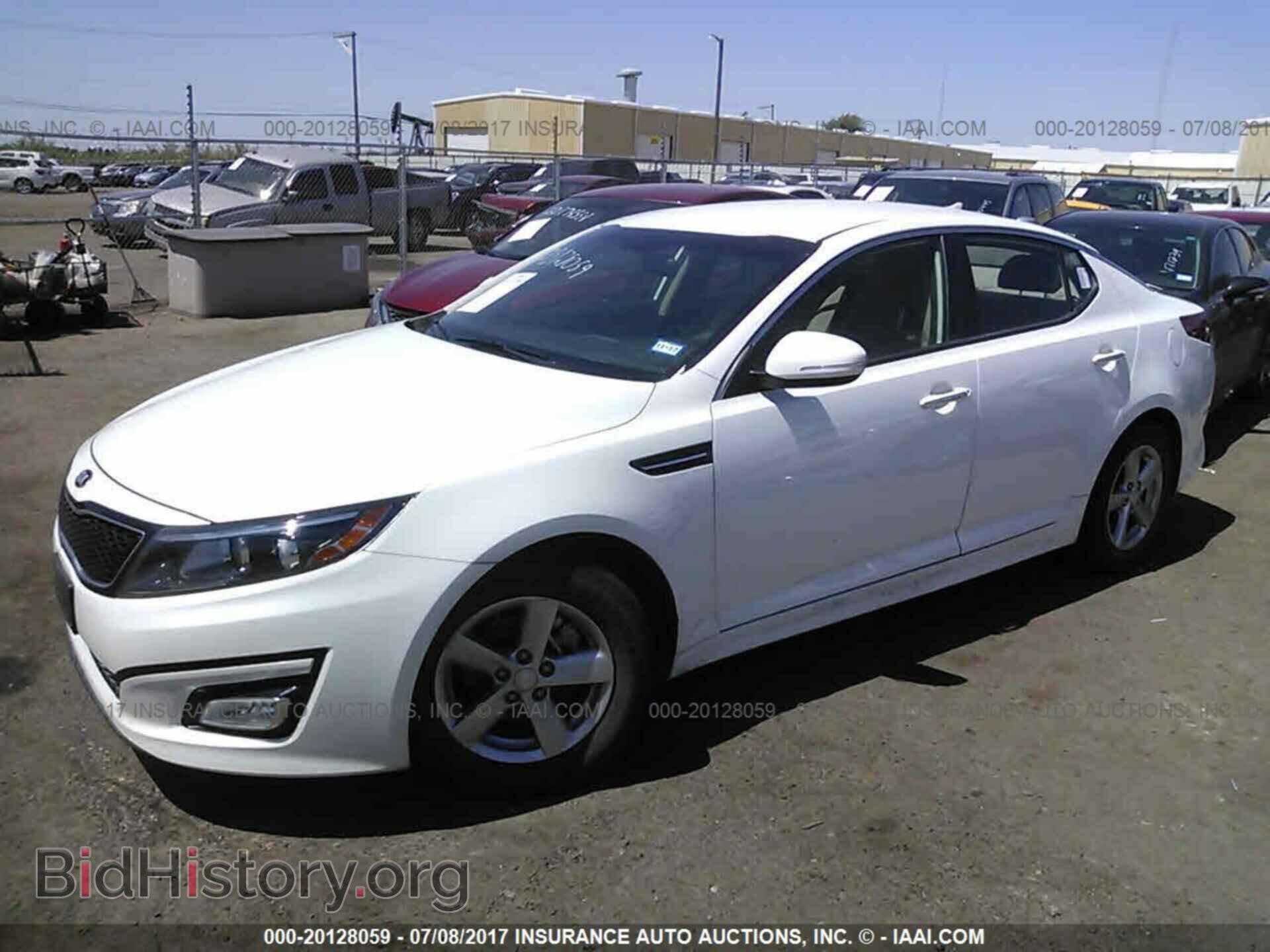 2015 Kia Optima - VIN: KNAGM4A70F5633452 - Photo 2