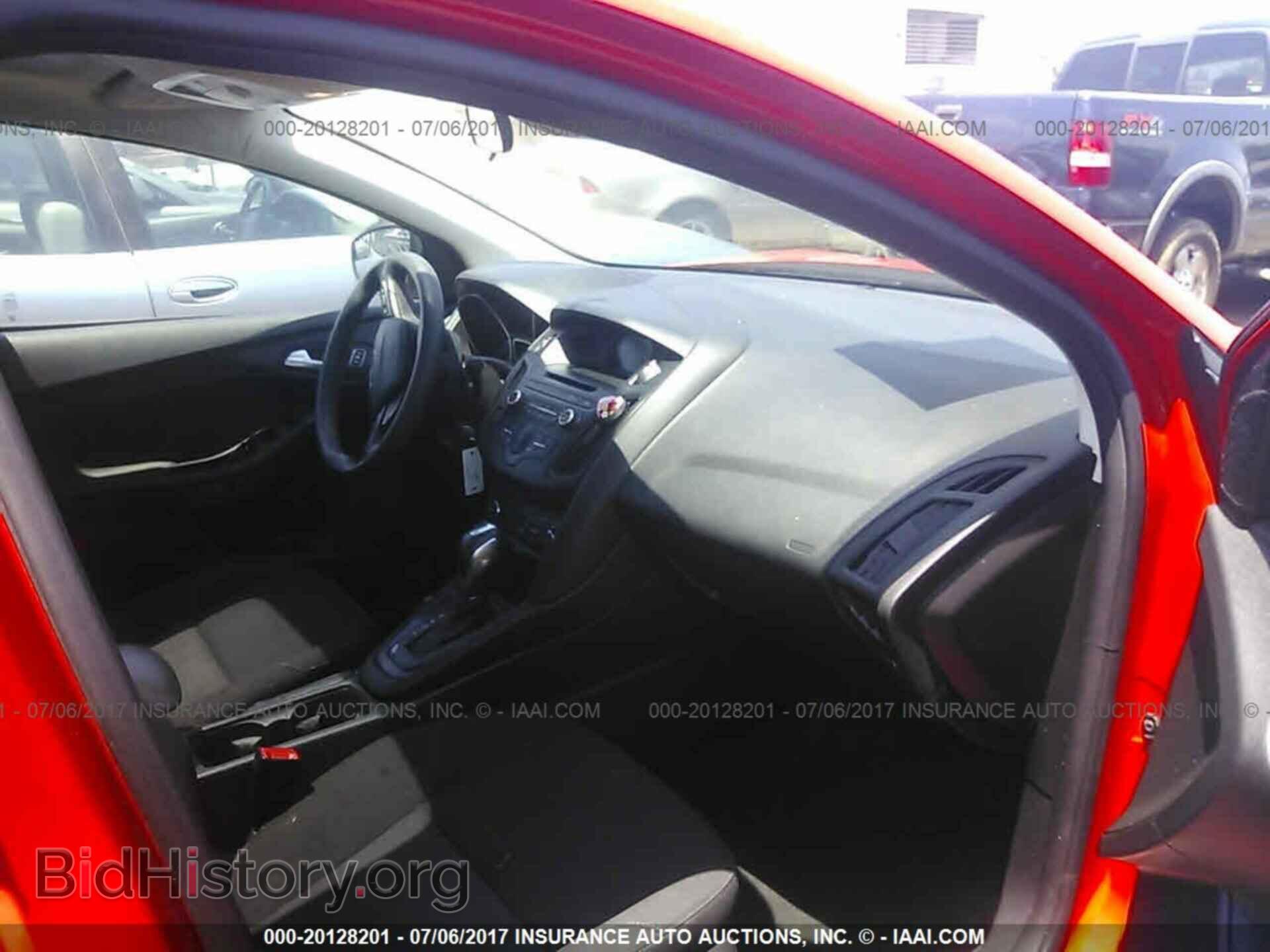 2015 Ford Focus - VIN: 1FADP3F25FL316529 - Photo 5
