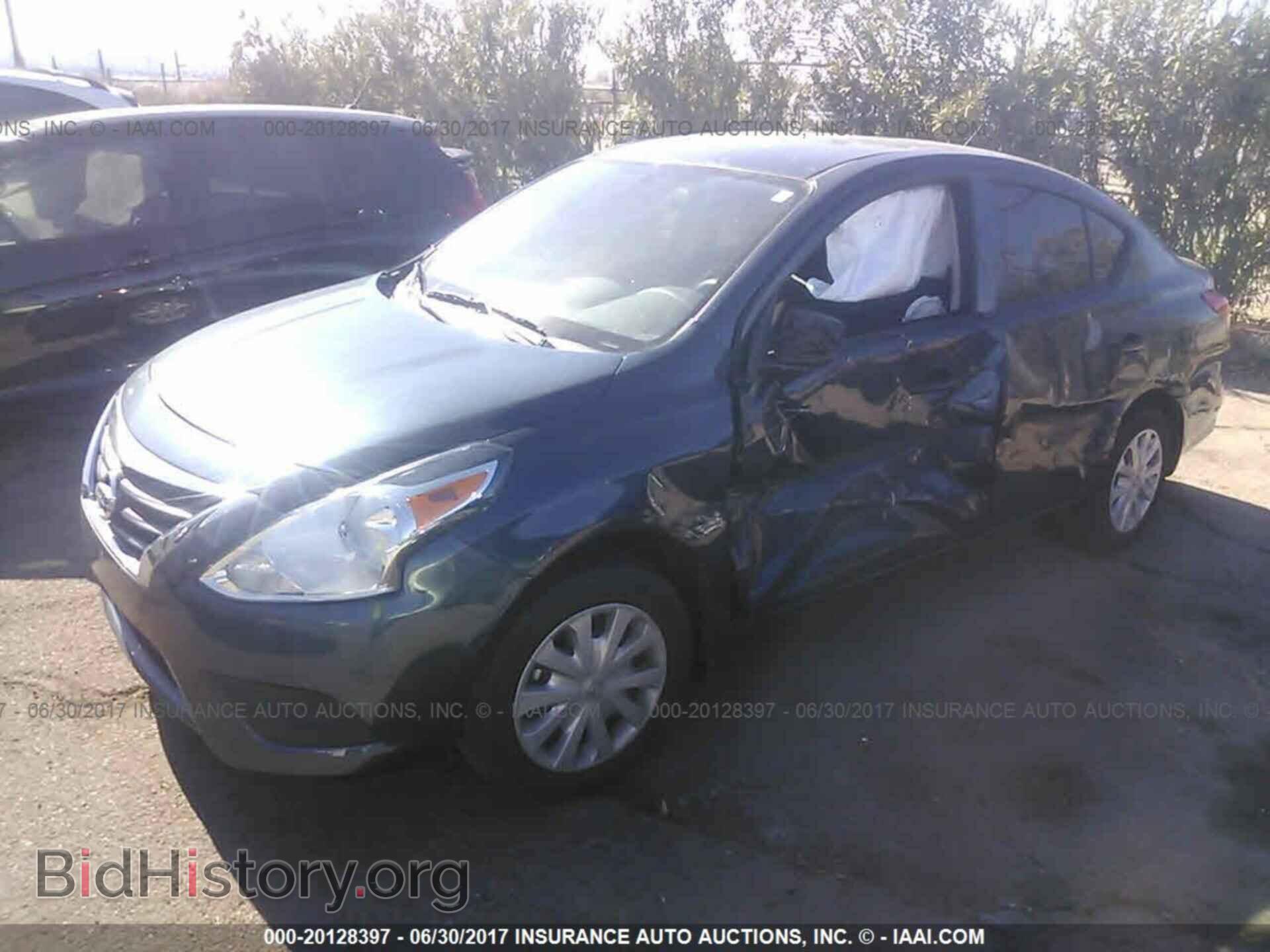 2016 Nissan Versa - VIN: 3N1CN7AP1GL820624 - Фото 2