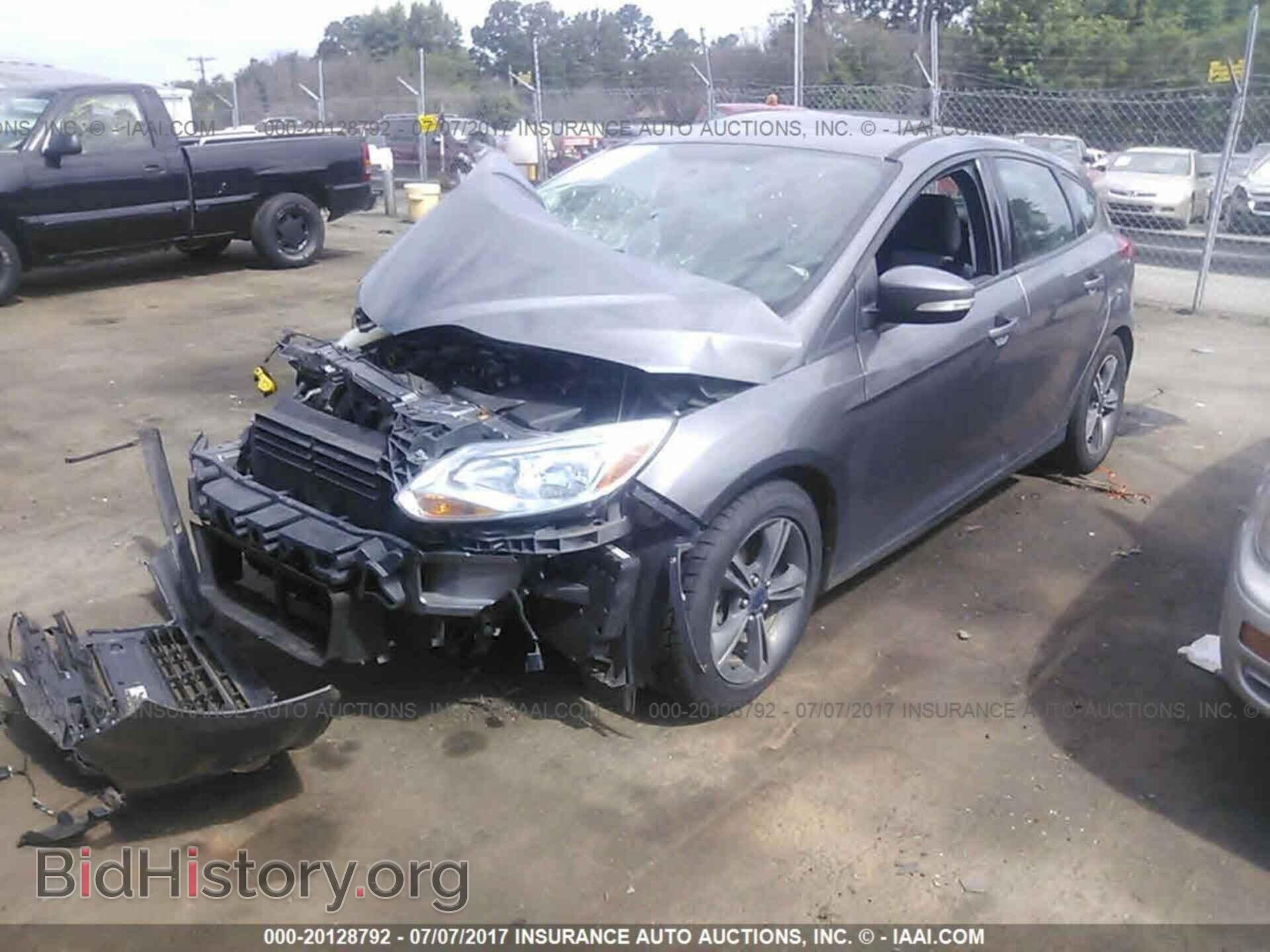 2014 Ford Focus - VIN: 1FADP3K22EL309364 - Photo 2