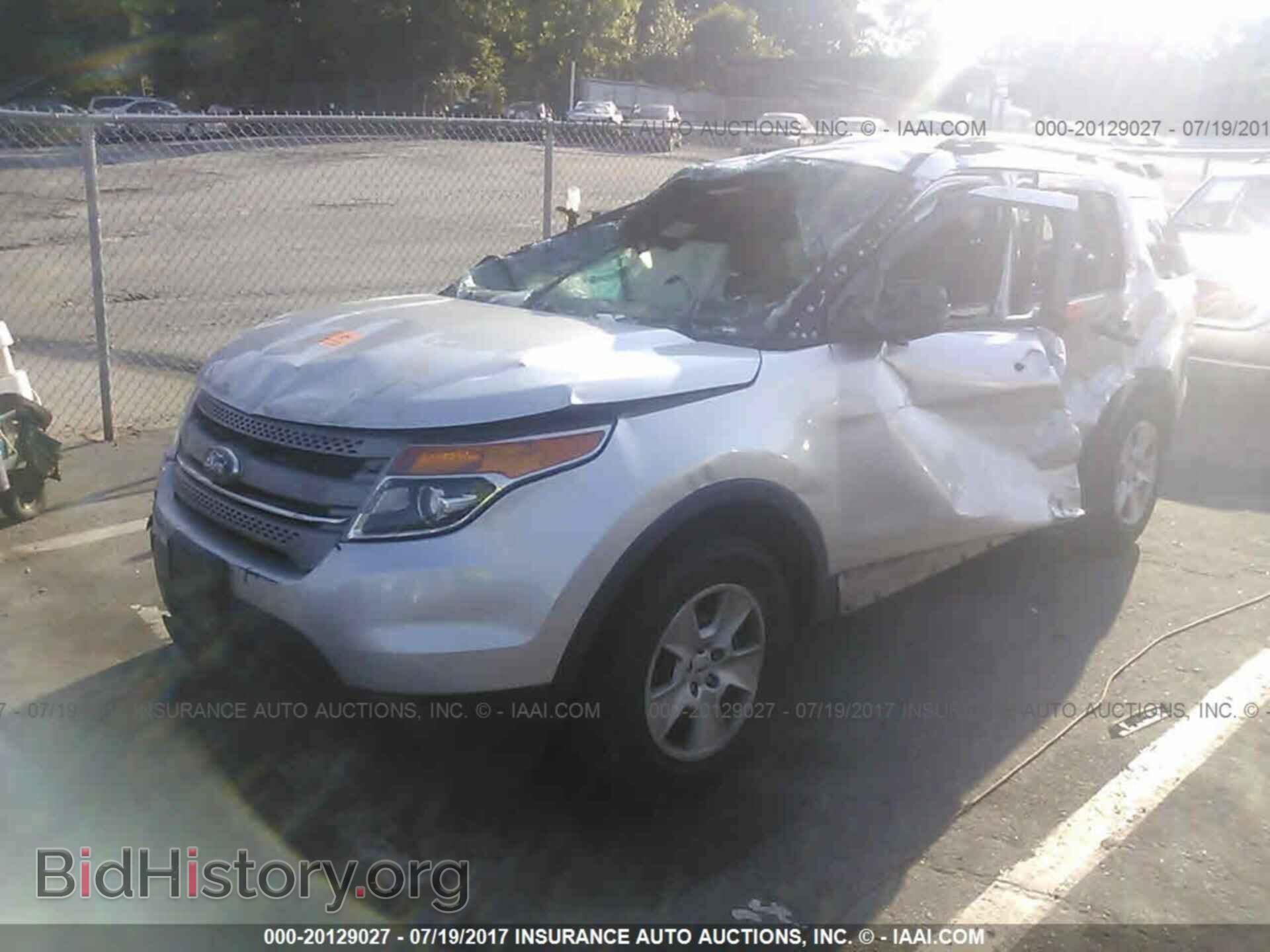 2012 Ford Explorer - VIN: 1FMHK7B89CGA27570 - Фото 2