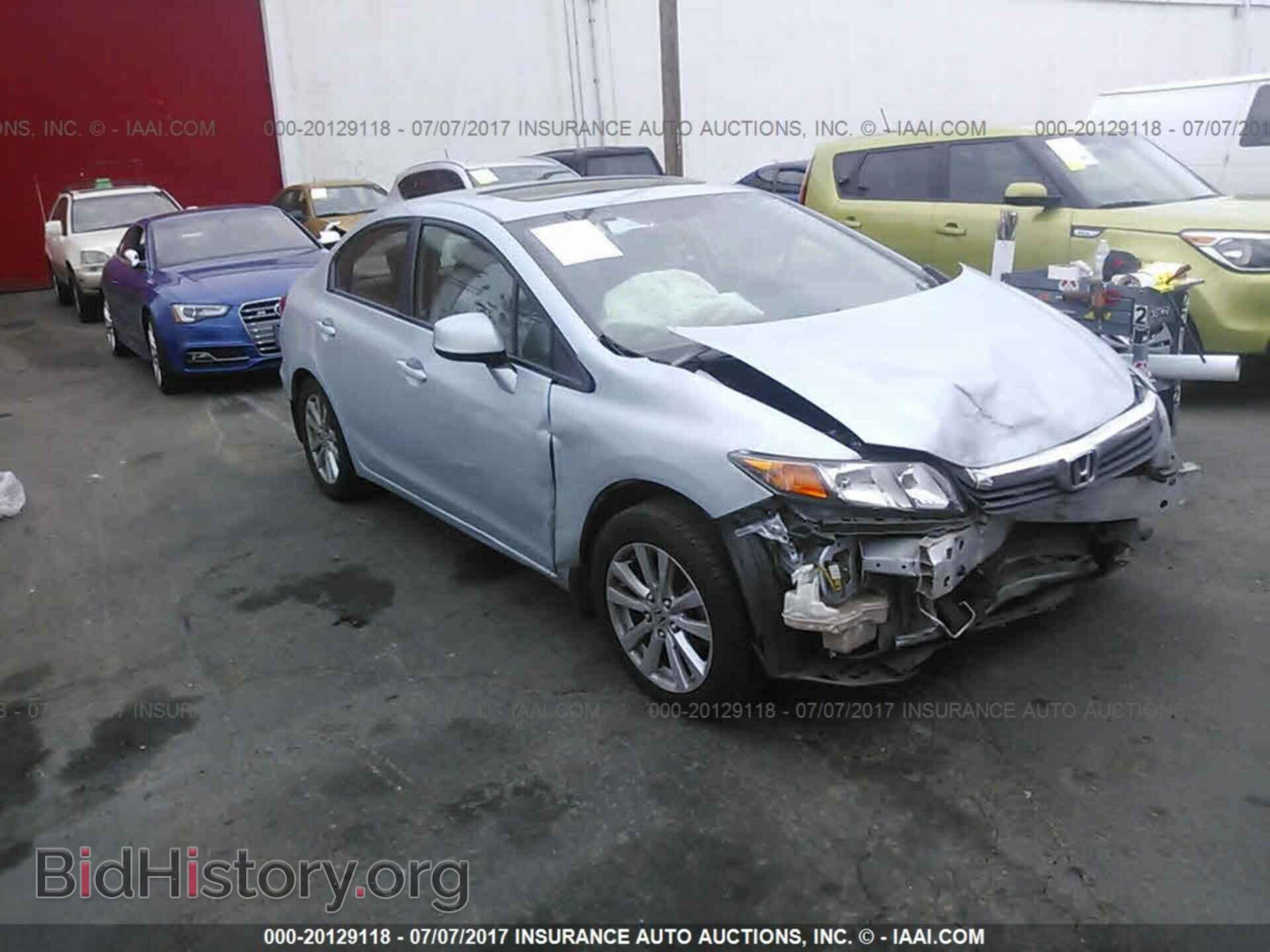 Photo 2HGFB2F95CH505815 - Honda Civic 2012