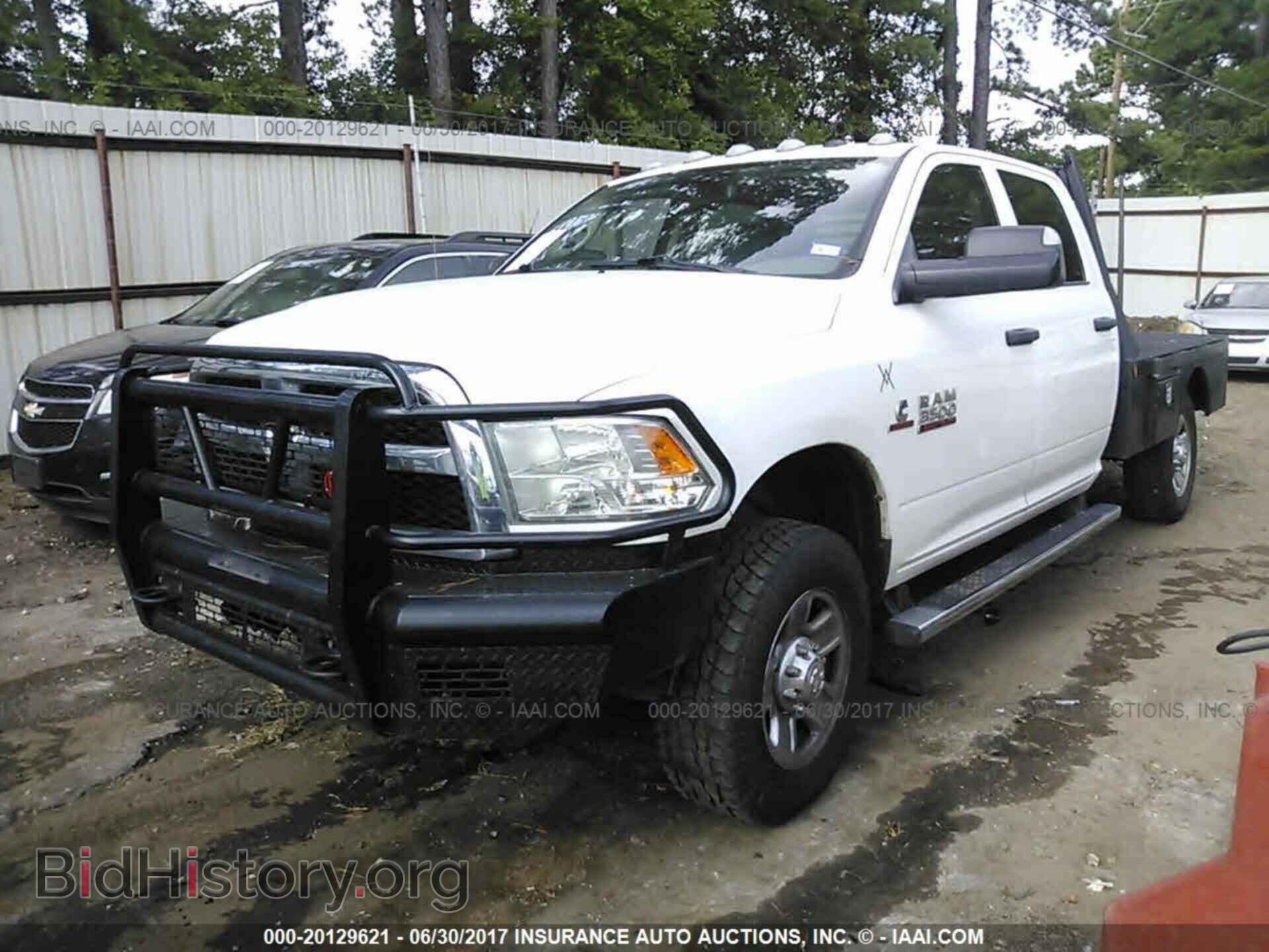2015 Ram 3500 - VIN: 3C63R3GL2FG688454 - Фото 2