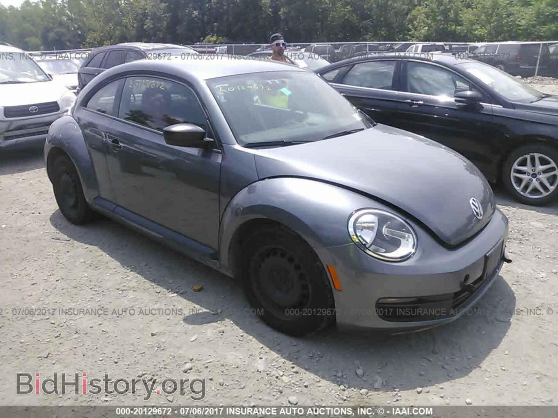 Фотография 3VWAP7AT1CM663643 - Volkswagen Beetle 2012