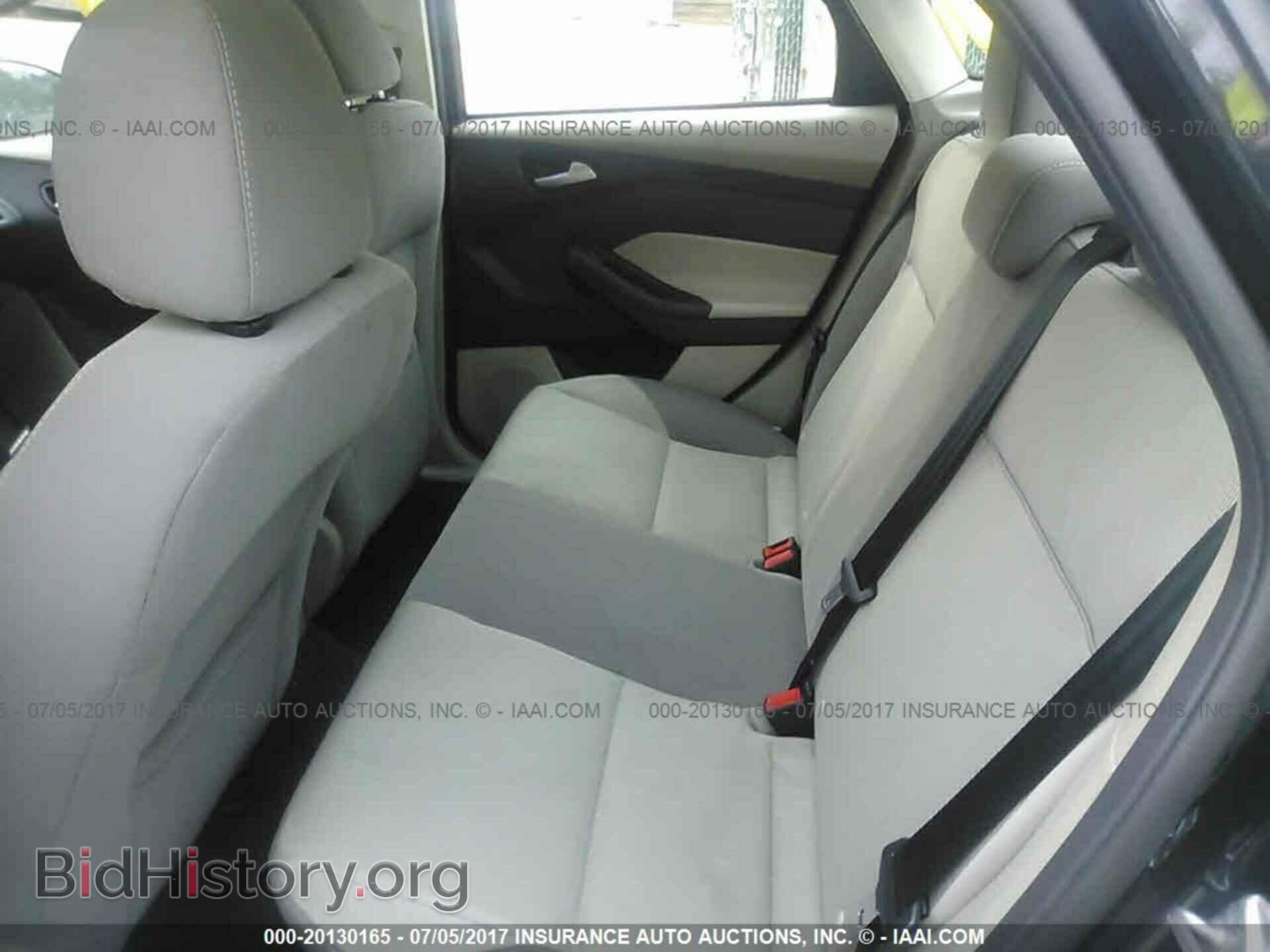 2014 Ford Focus - VIN: 1FADP3F22EL308855 - Photo 8