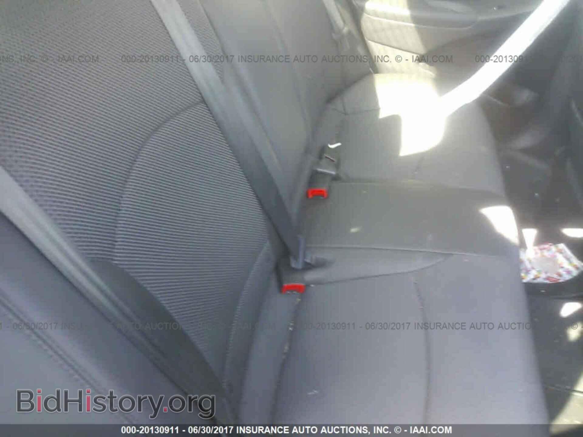2012 Hyundai Sonata - VIN: 5NPEC4AC4CH427749 - Photo 8