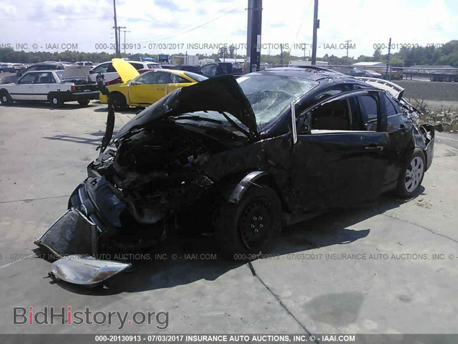 2012 Ford Focus - VIN: 1FAHP3F22CL130038 - Photo 2