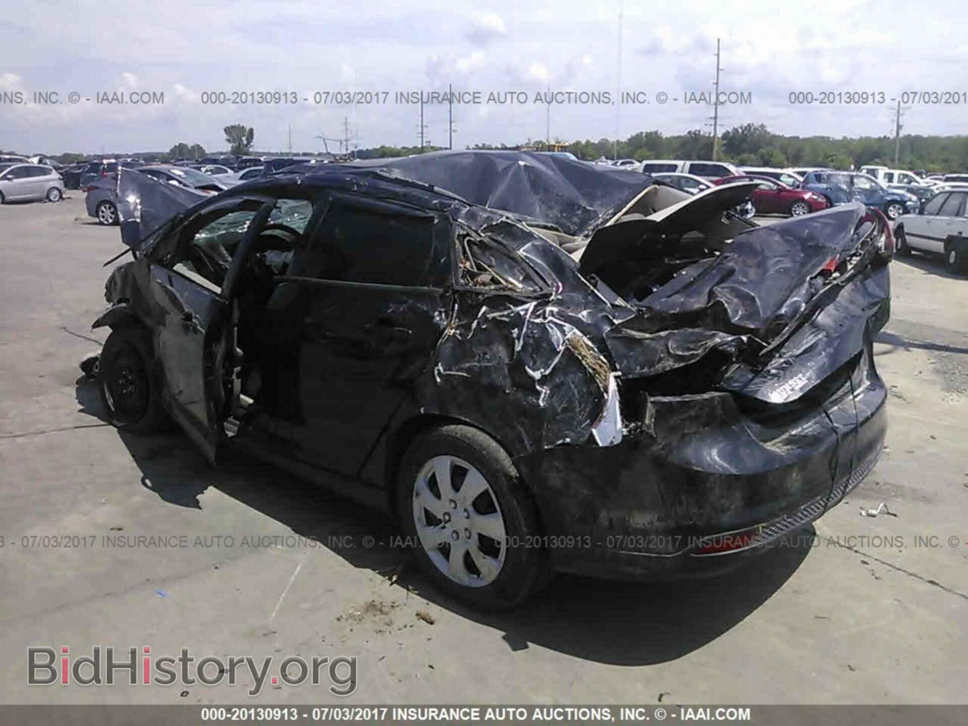 2012 Ford Focus - VIN: 1FAHP3F22CL130038 - Photo 3