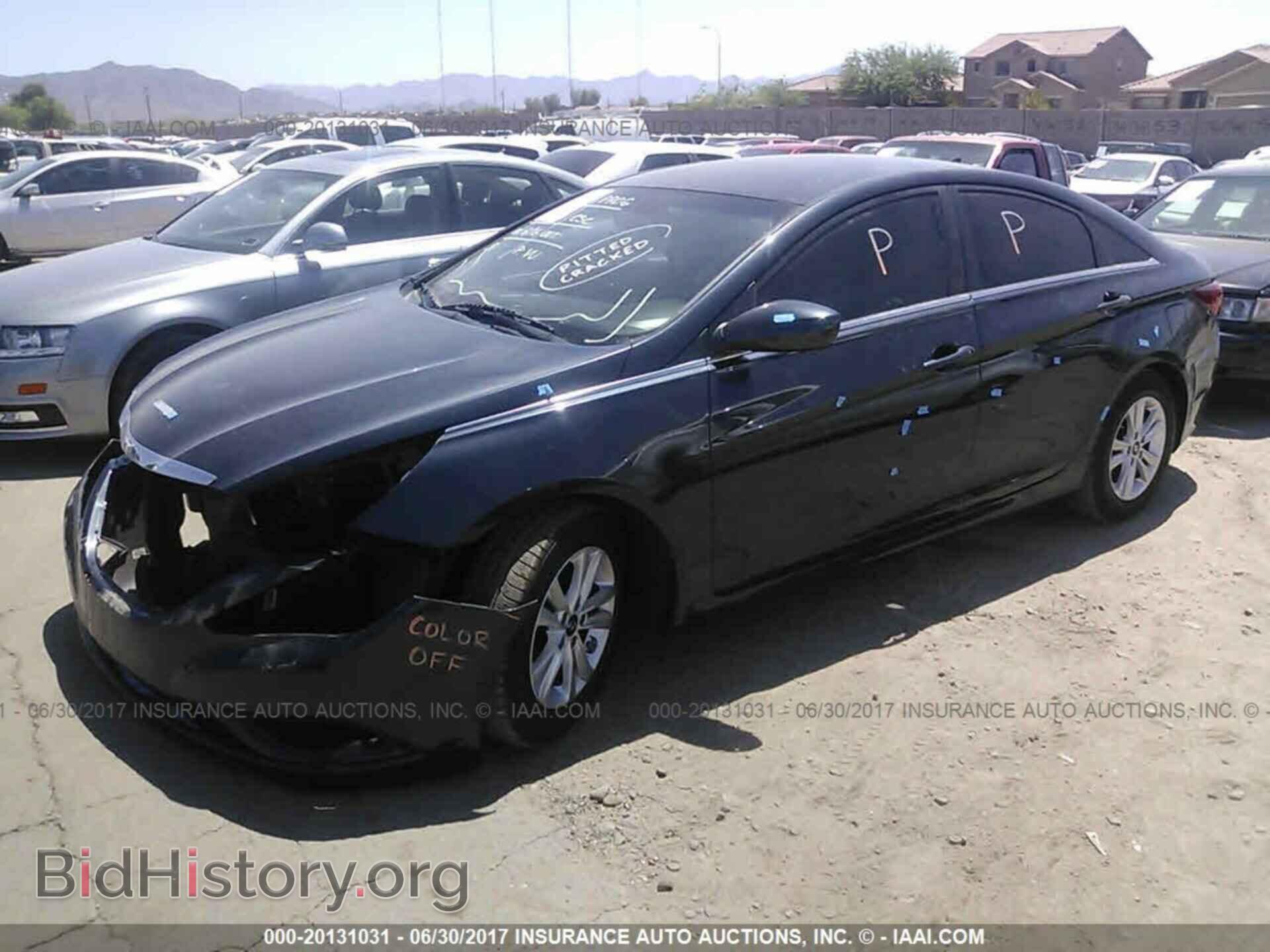 2012 Hyundai Sonata - VIN: 5NPEB4AC1CH373555 - Фото 2