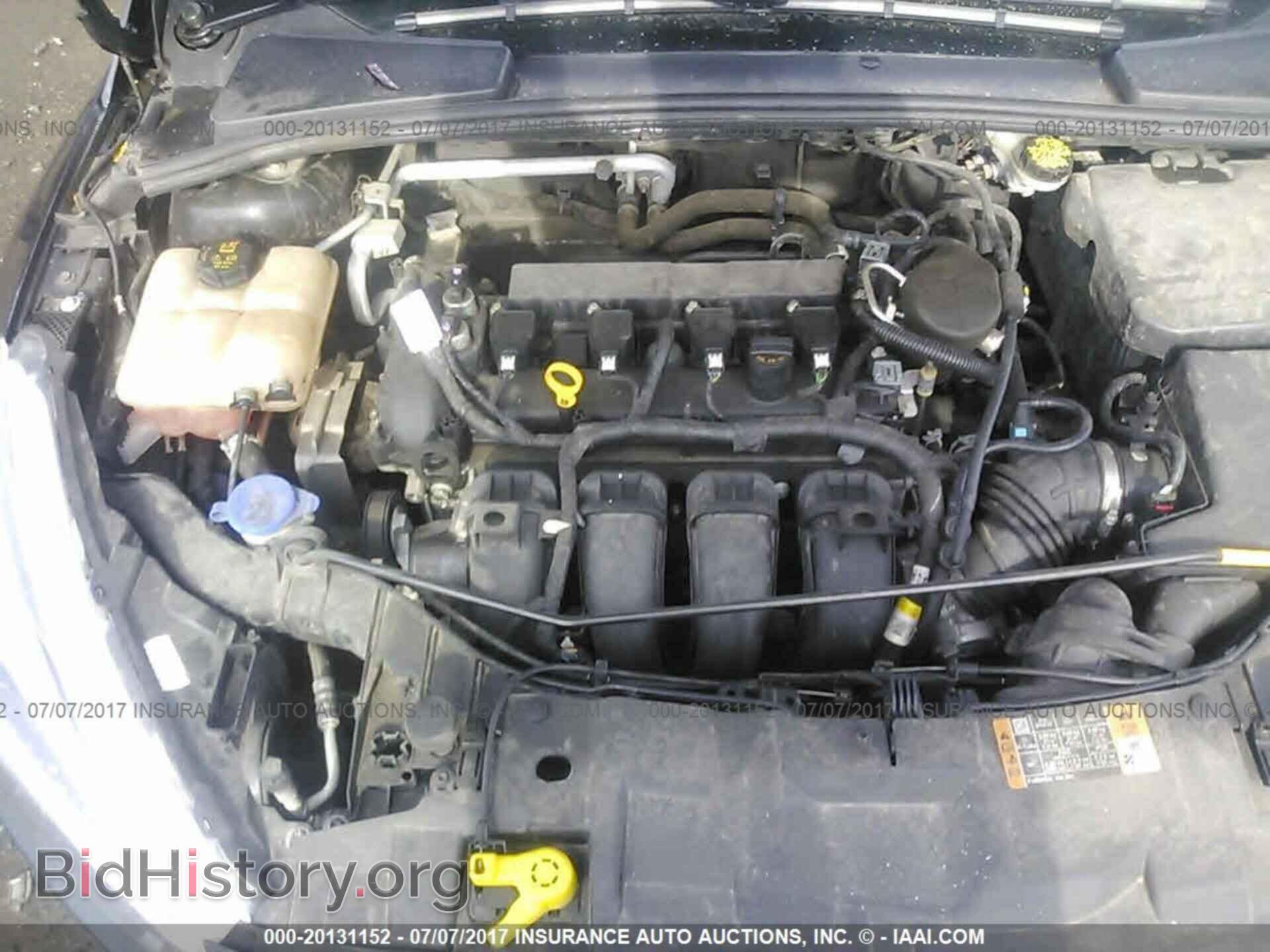 2016 Ford Focus - VIN: 1FADP3K27GL257829 - Photo 10