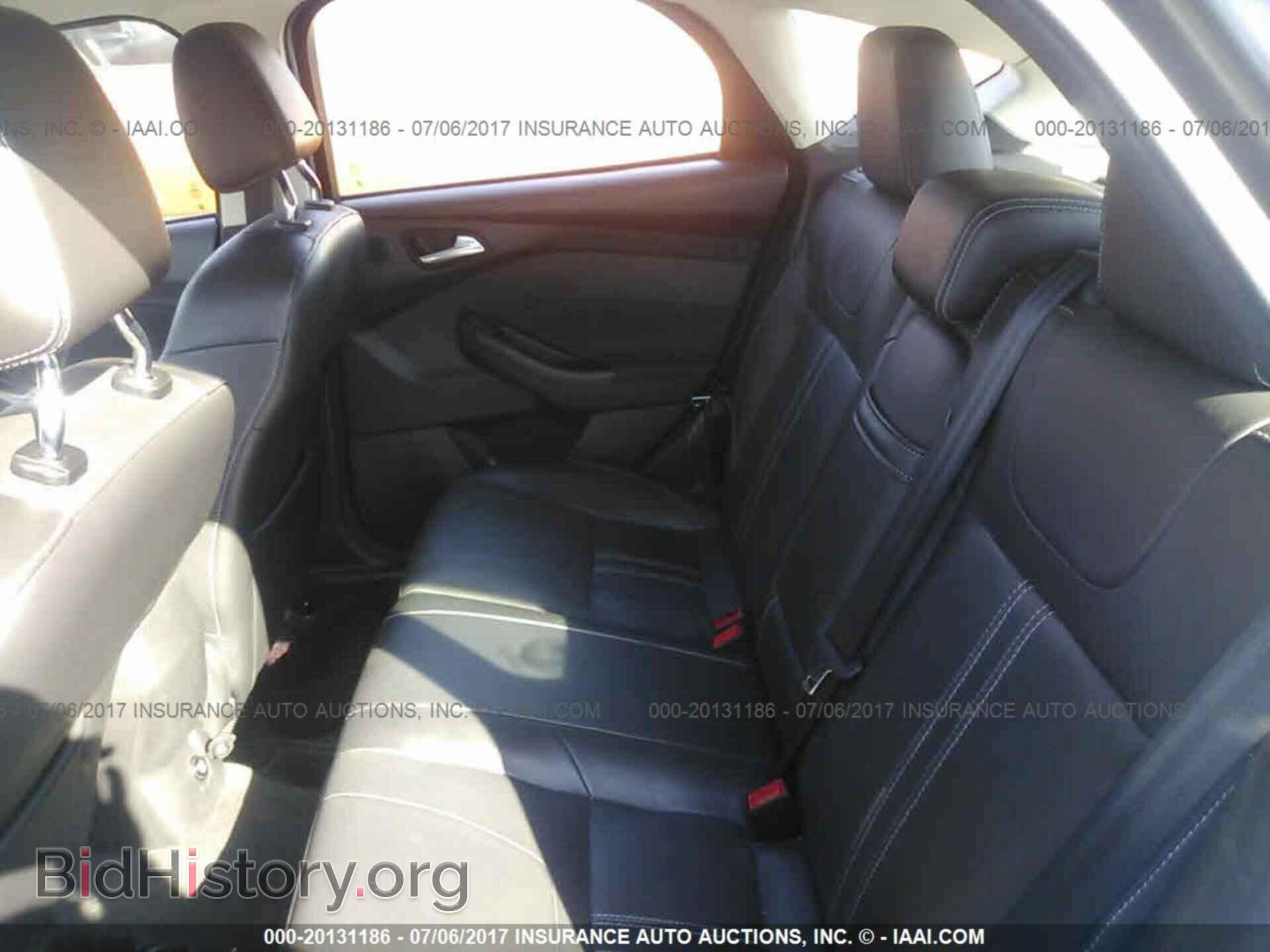 2012 Ford Focus - VIN: 1FAHP3N2XCL267875 - Photo 8