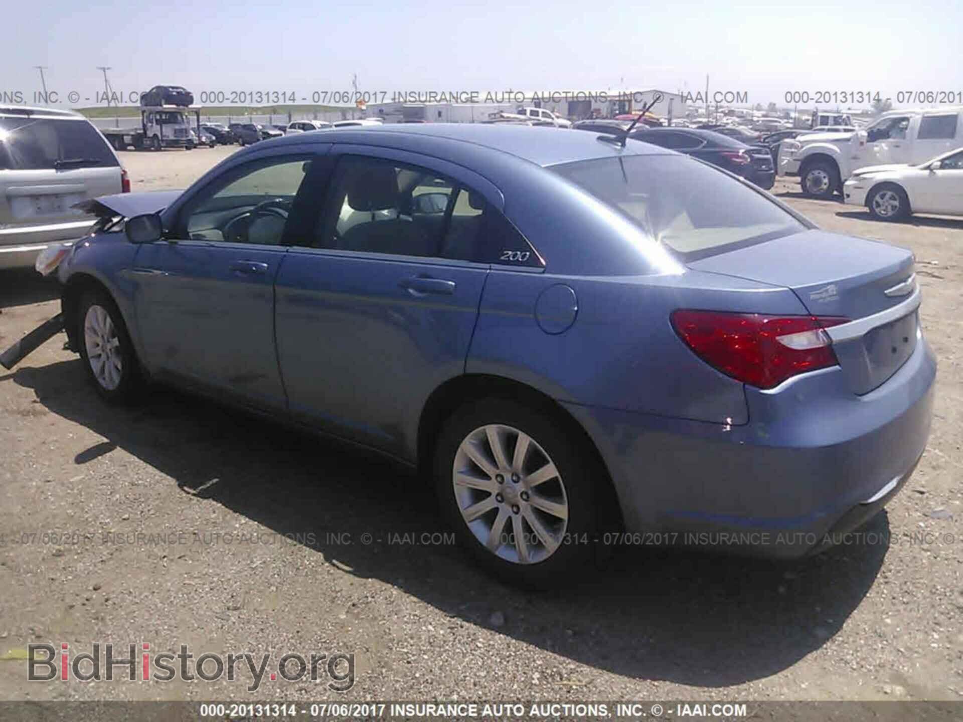 2011 Chrysler 200 - VIN: 1C3BC1FB9BN602405 - Photo 3