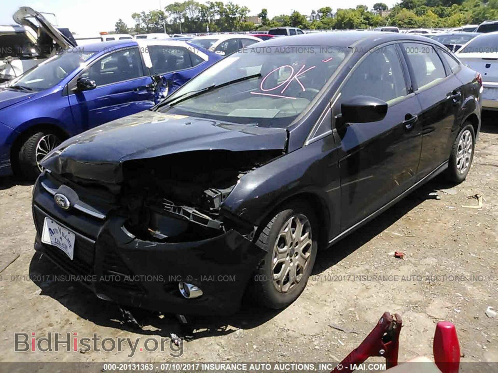 2012 Ford Focus - VIN: 1FAHP3F25CL408964 - Photo 2