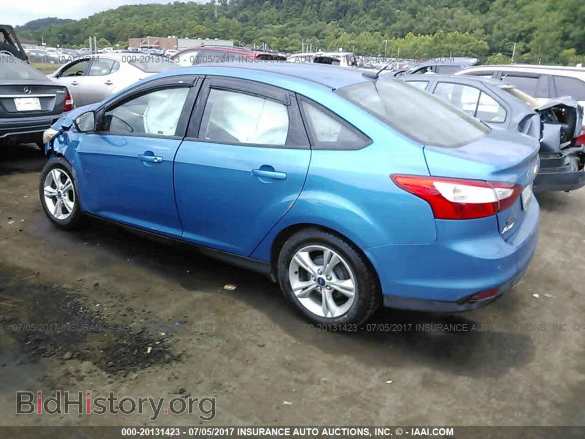 2014 Ford Focus - VIN: 1FADP3F21EL305106 - Photo 3