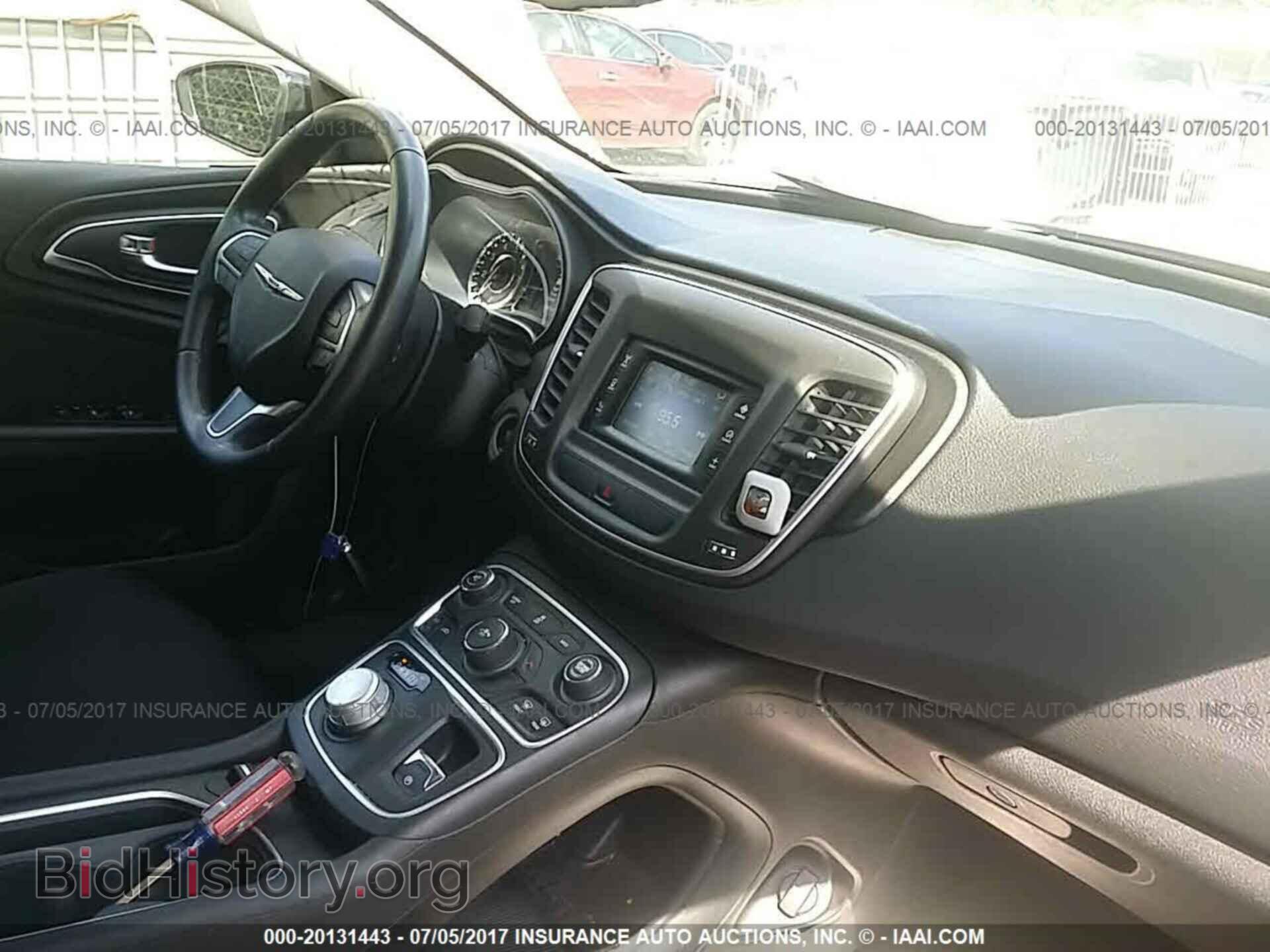 2015 Chrysler 200 - VIN: 1C3CCCAB7FN553928 - Photo 5