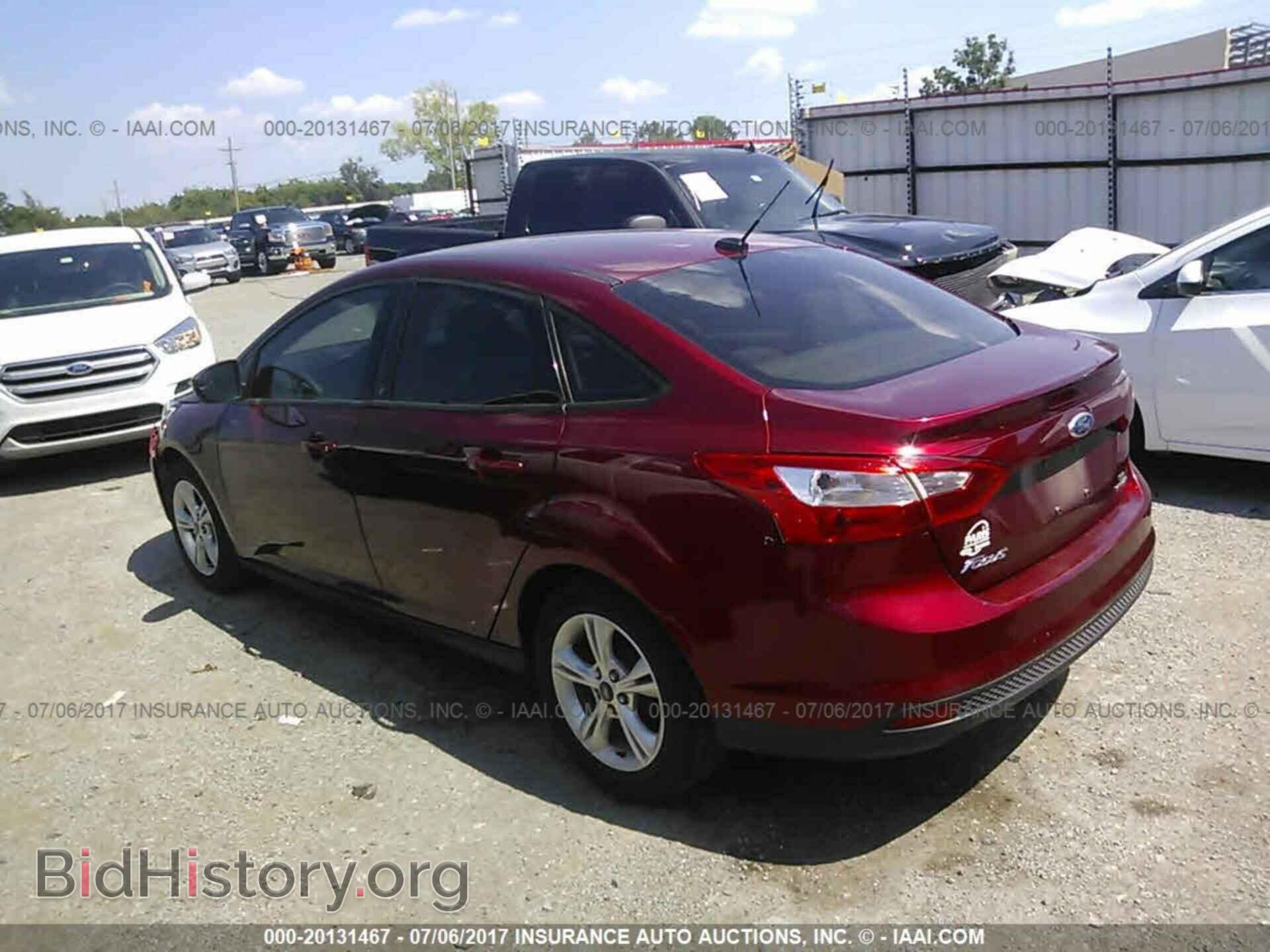 2013 Ford Focus - VIN: 1FADP3F22DL352076 - Фото 3