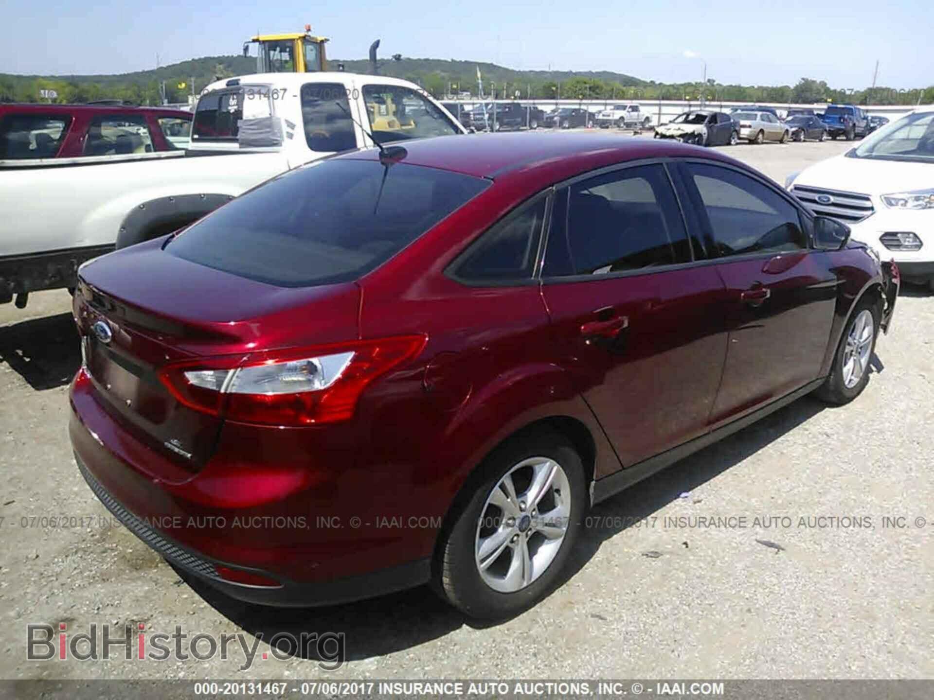 2013 Ford Focus - VIN: 1FADP3F22DL352076 - Фото 4