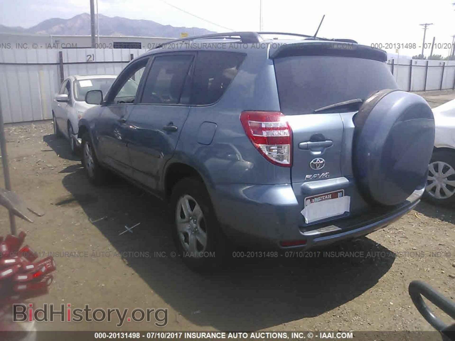 2011 Toyota Rav4 - VIN: 2T3BF4DV7BW084479 - Фото 3