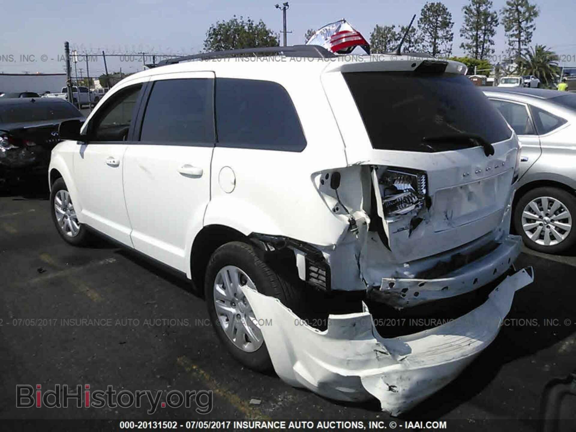 2017 Dodge Journey - VIN: 3C4PDCAB7HT525950 - Фото 3