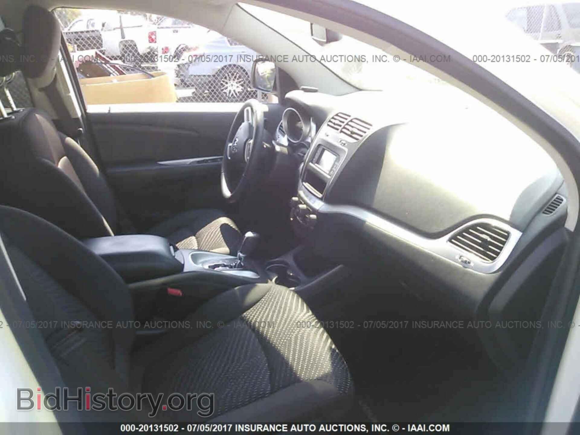 2017 Dodge Journey - VIN: 3C4PDCAB7HT525950 - Фото 5