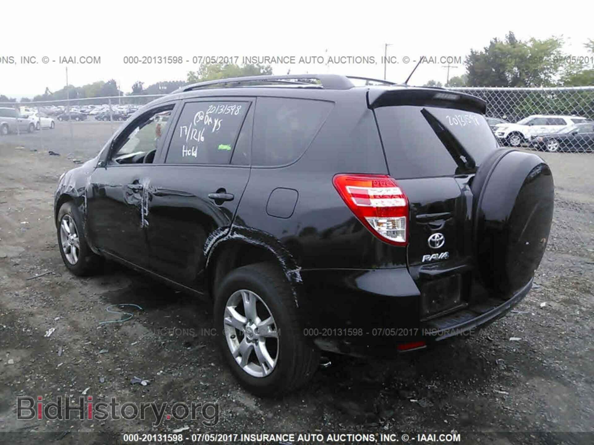 2011 Toyota Rav4 - VIN: 2T3BF4DV1BW112406 - Фото 3
