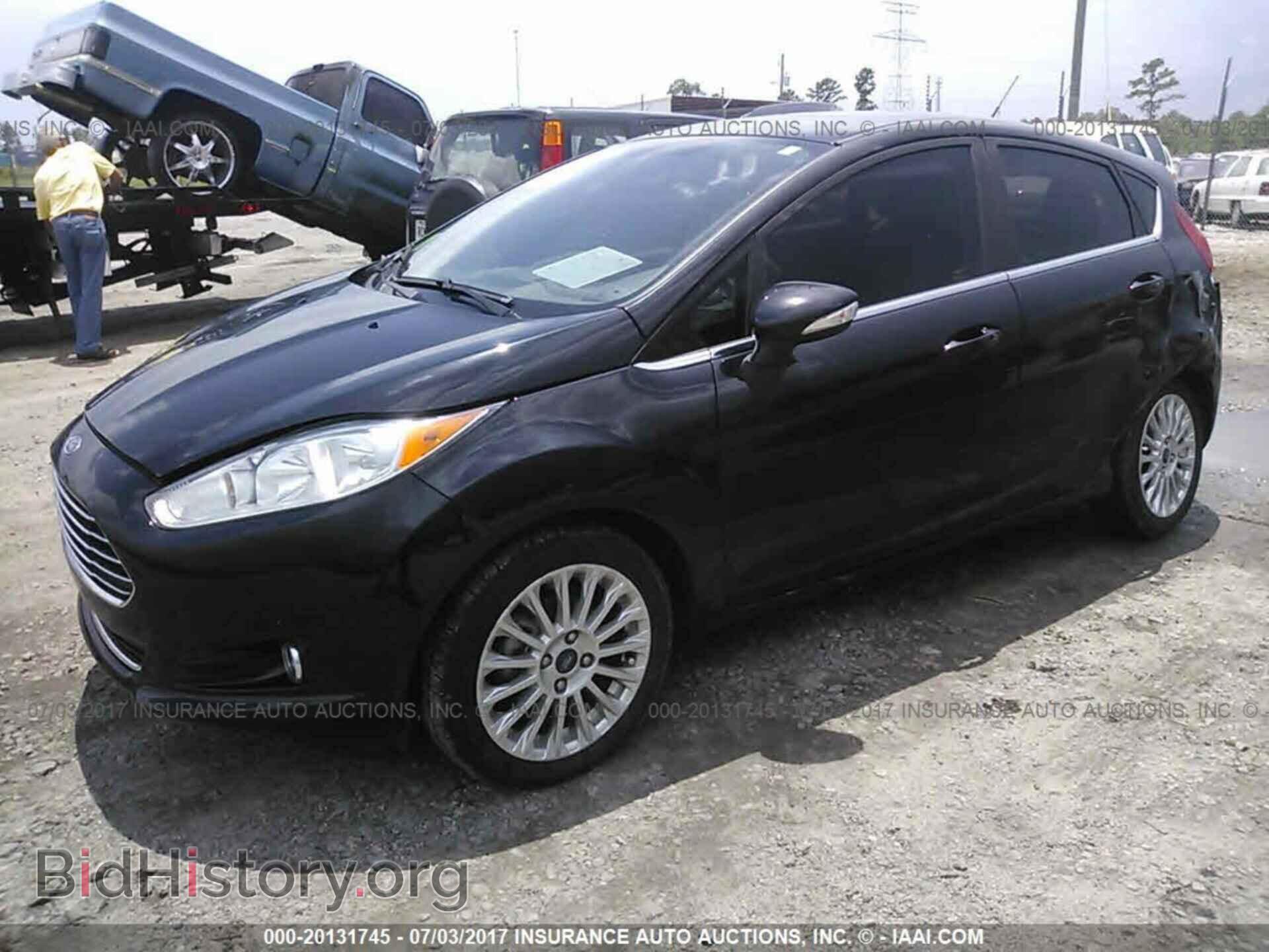 2016 Ford Fiesta - VIN: 3FADP4FJ2GM142464 - Фото 2