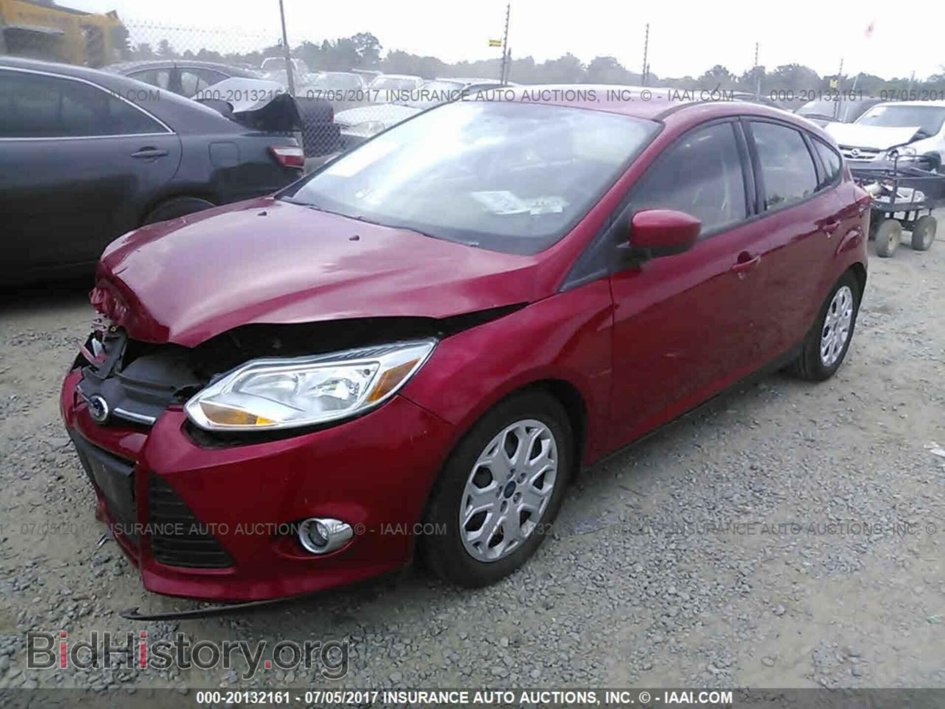 2012 Ford Focus - VIN: 1FAHP3K22CL370230 - Photo 2