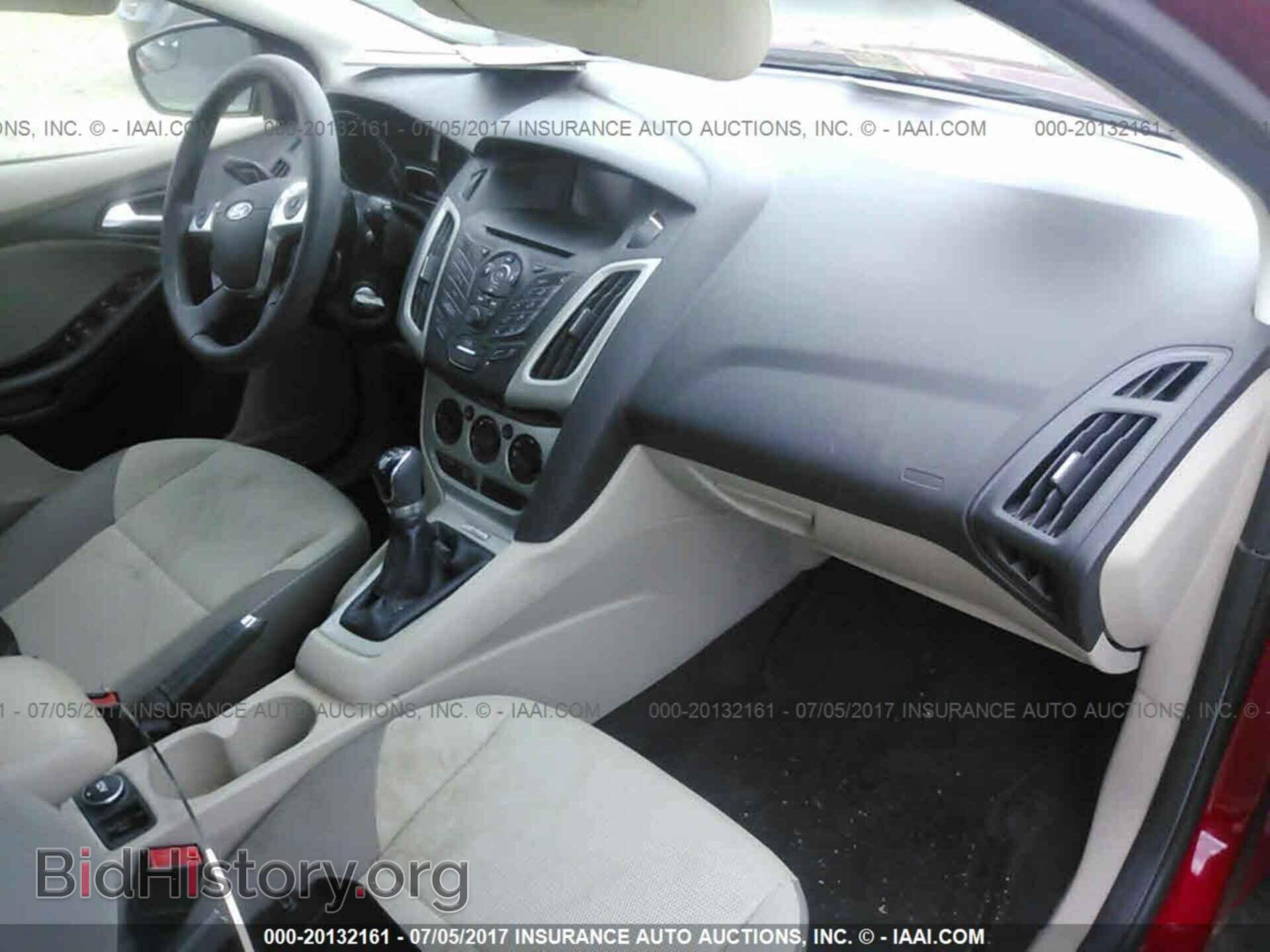 2012 Ford Focus - VIN: 1FAHP3K22CL370230 - Photo 5
