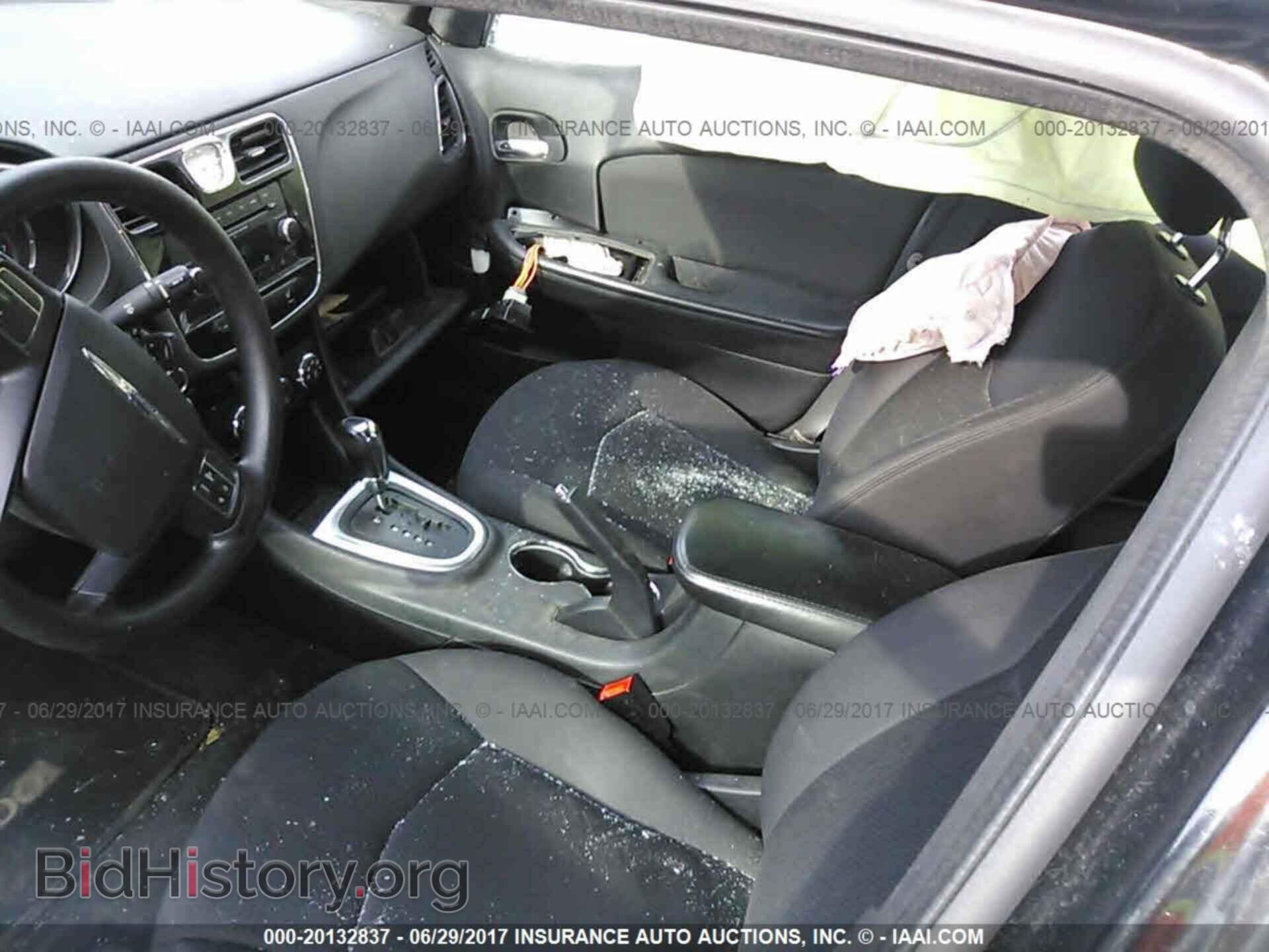 2012 Chrysler 200 - VIN: 1C3CCBAB4CN225923 - Photo 5