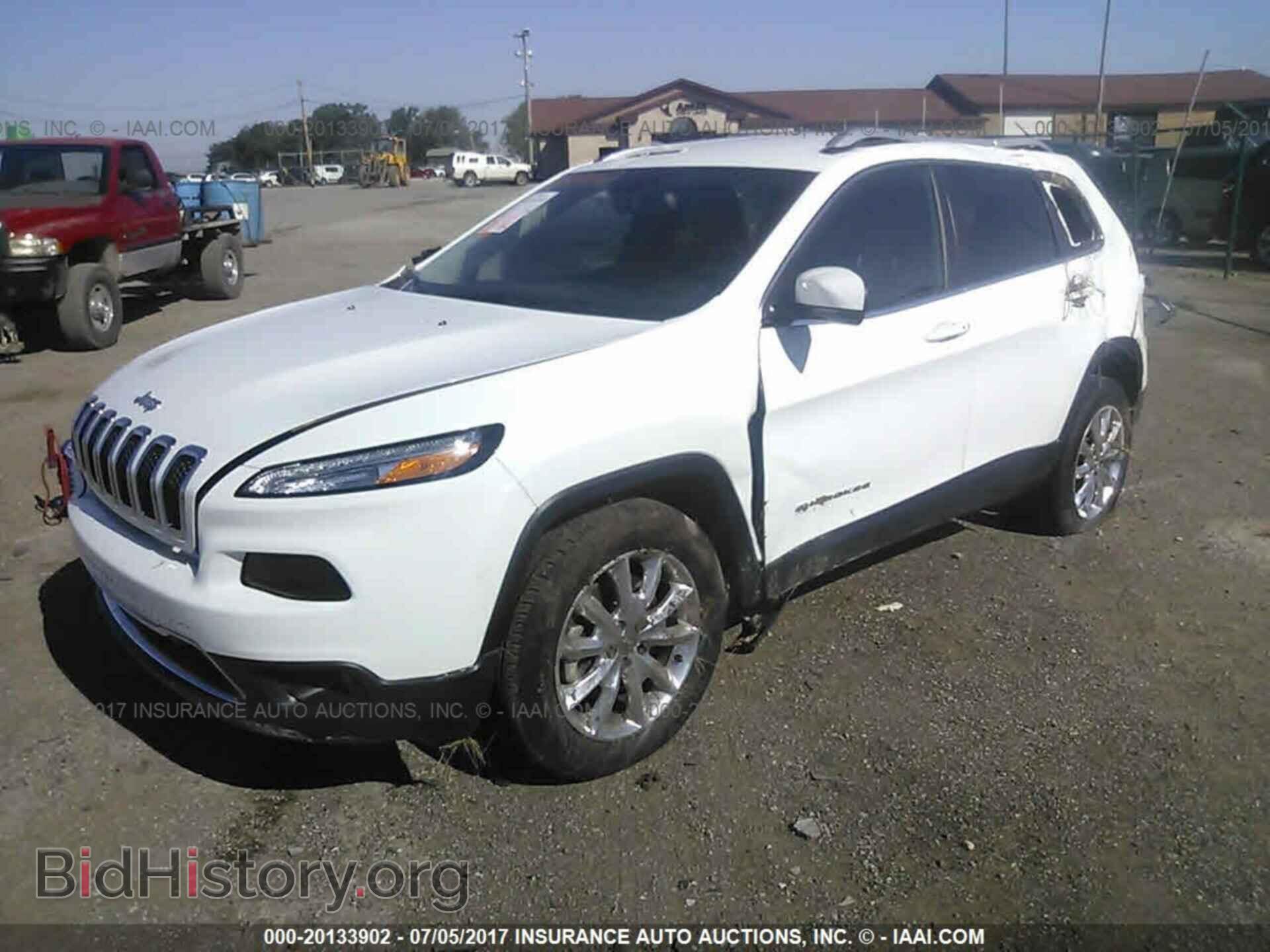 2017 Jeep Cherokee - VIN: 1C4PJMDB4HW544590 - Фото 2