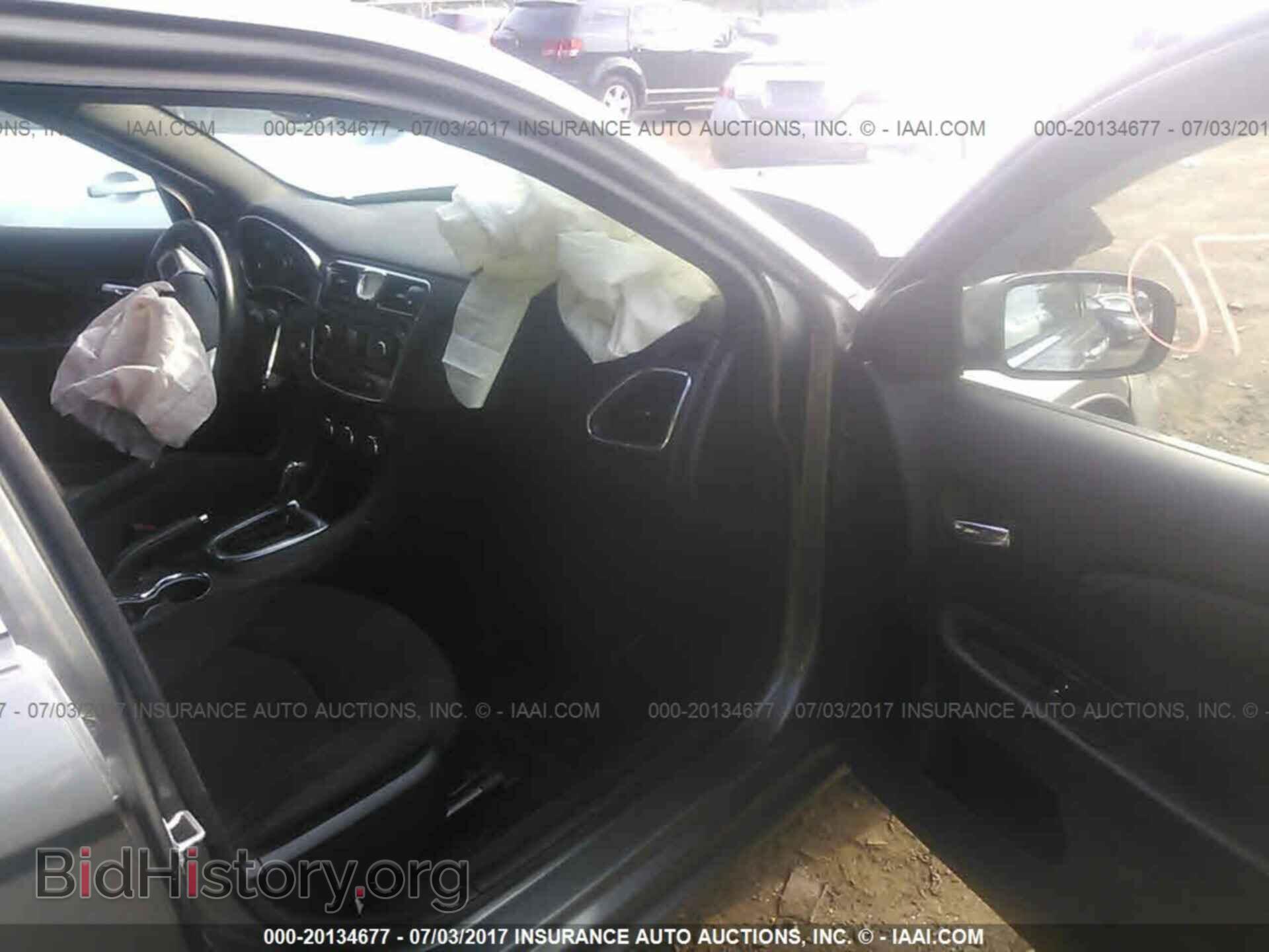 2013 Chrysler 200 - VIN: 1C3CCBBB2DN706592 - Фото 5