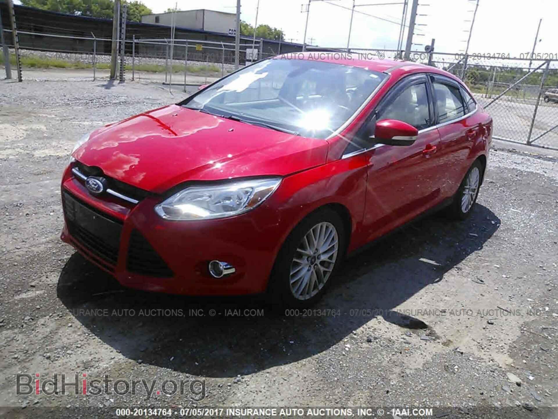 2012 Ford Focus - VIN: 1FAHP3H2XCL298121 - Photo 2