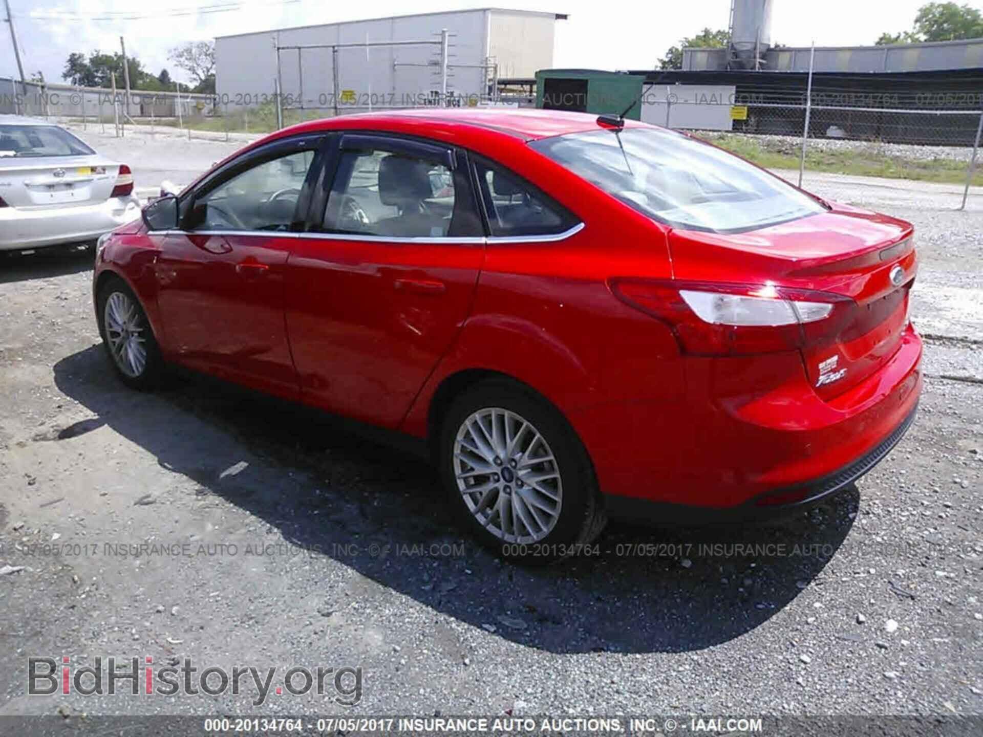 2012 Ford Focus - VIN: 1FAHP3H2XCL298121 - Photo 3