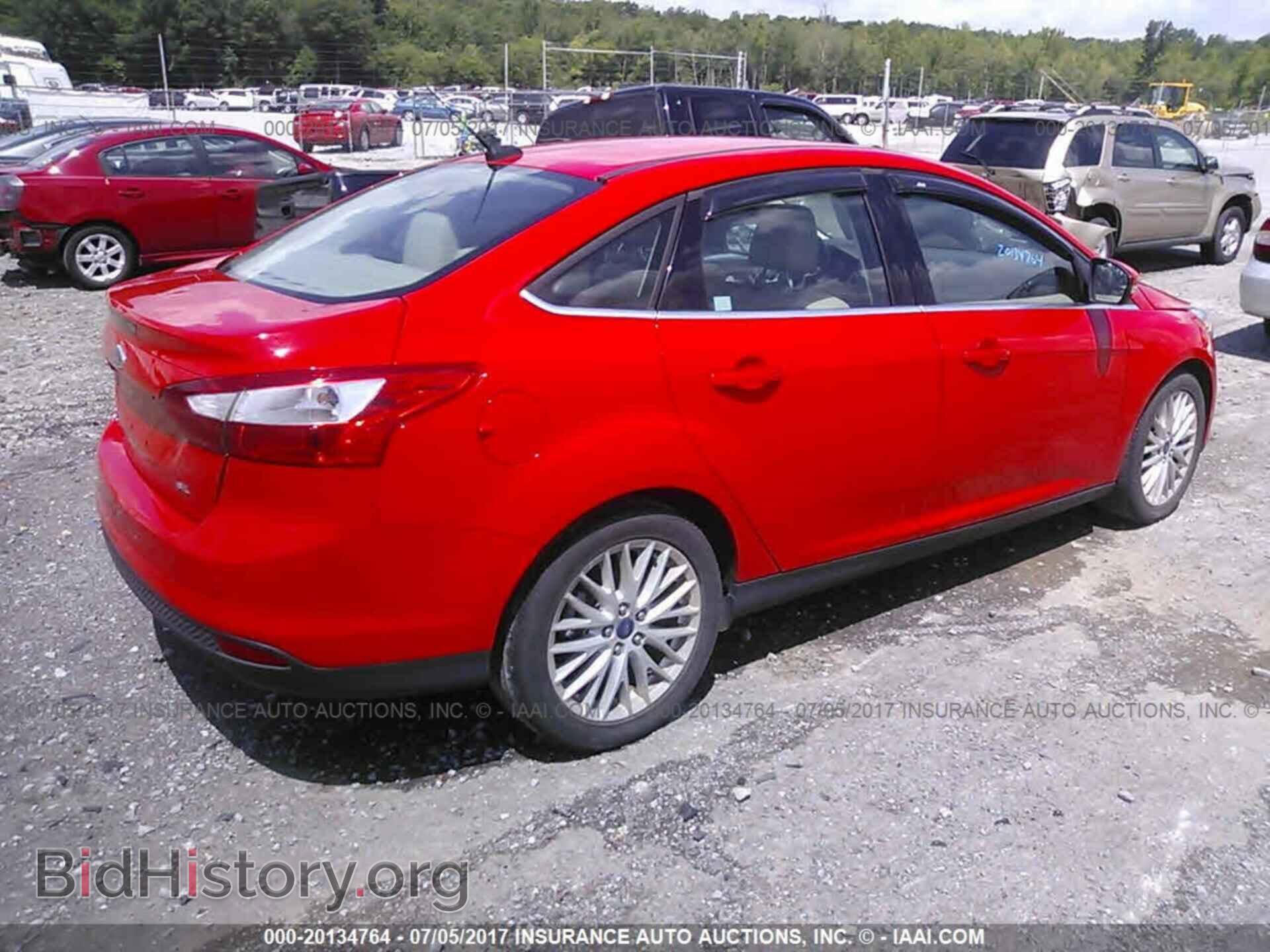 2012 Ford Focus - VIN: 1FAHP3H2XCL298121 - Photo 4