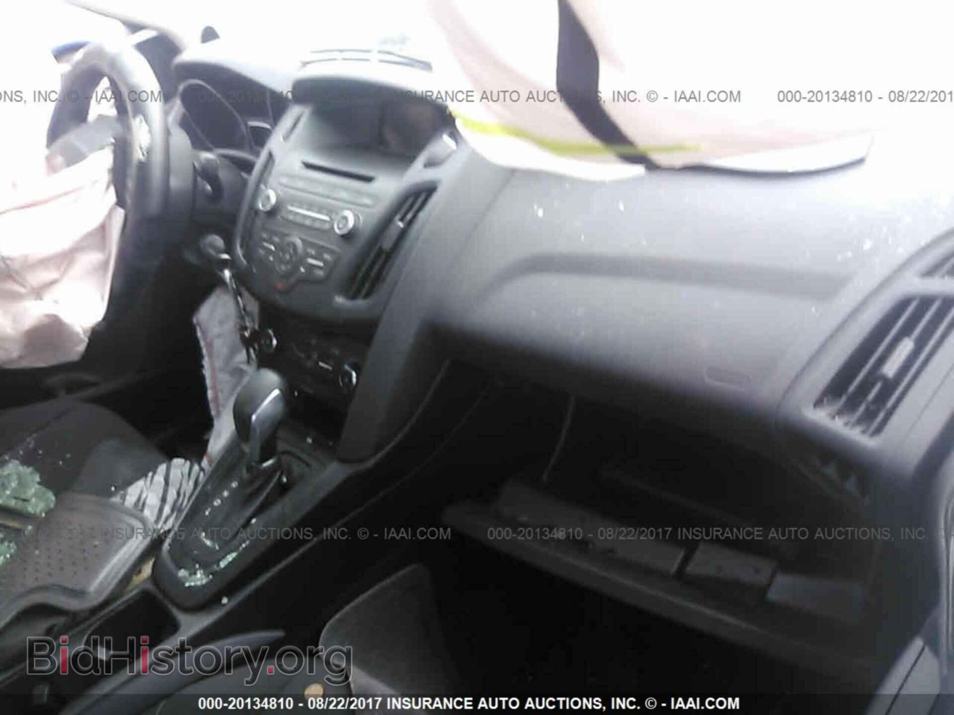 2017 Ford Focus - VIN: 1FADP3E28HL220852 - Photo 5