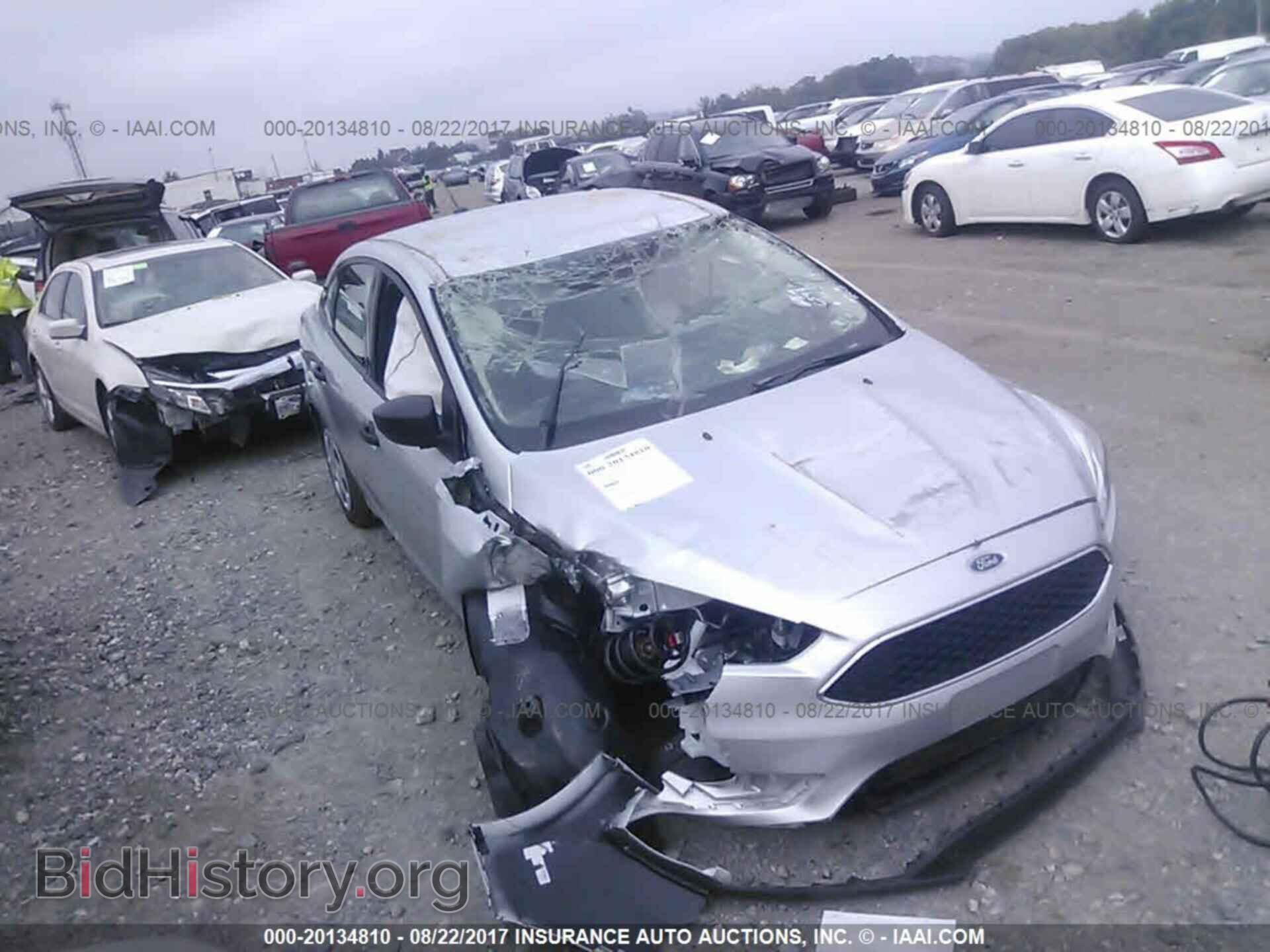 2017 Ford Focus - VIN: 1FADP3E28HL220852 - Photo 6