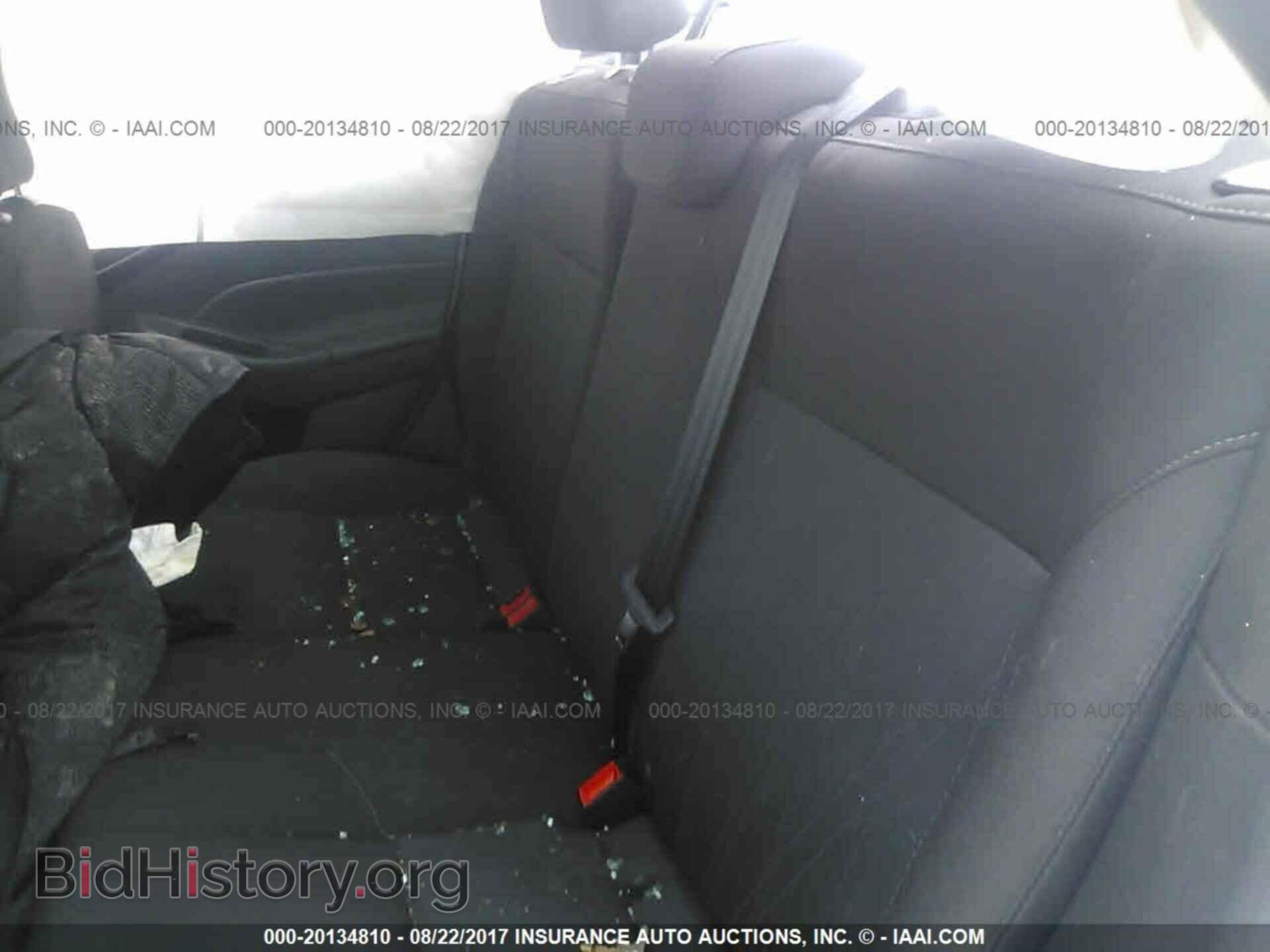 2017 Ford Focus - VIN: 1FADP3E28HL220852 - Photo 8