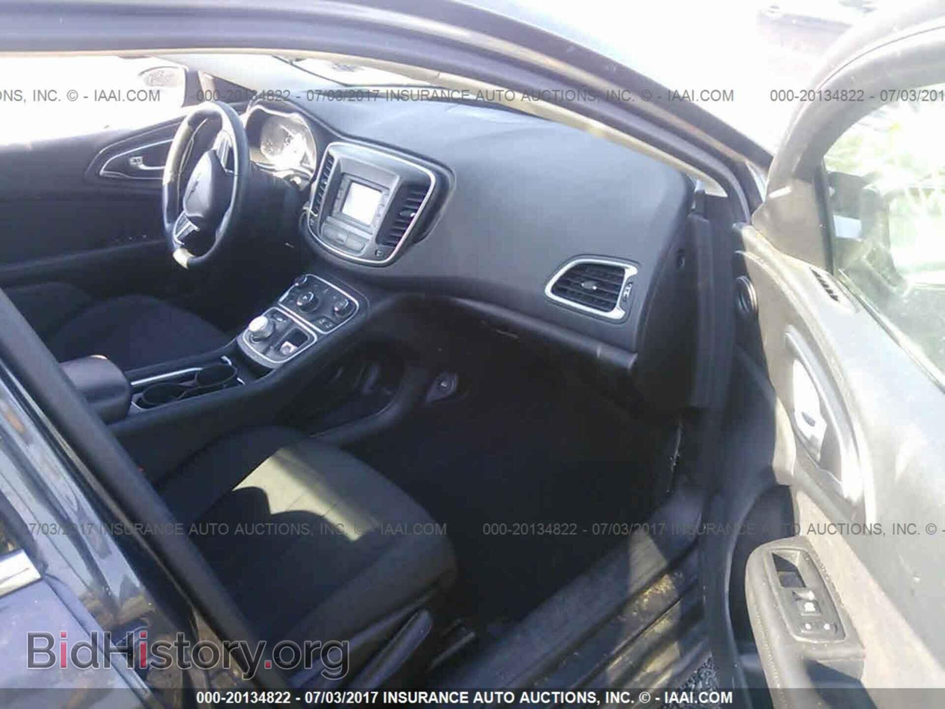 2015 Chrysler 200 - VIN: 1C3CCCAB4FN758588 - Photo 5