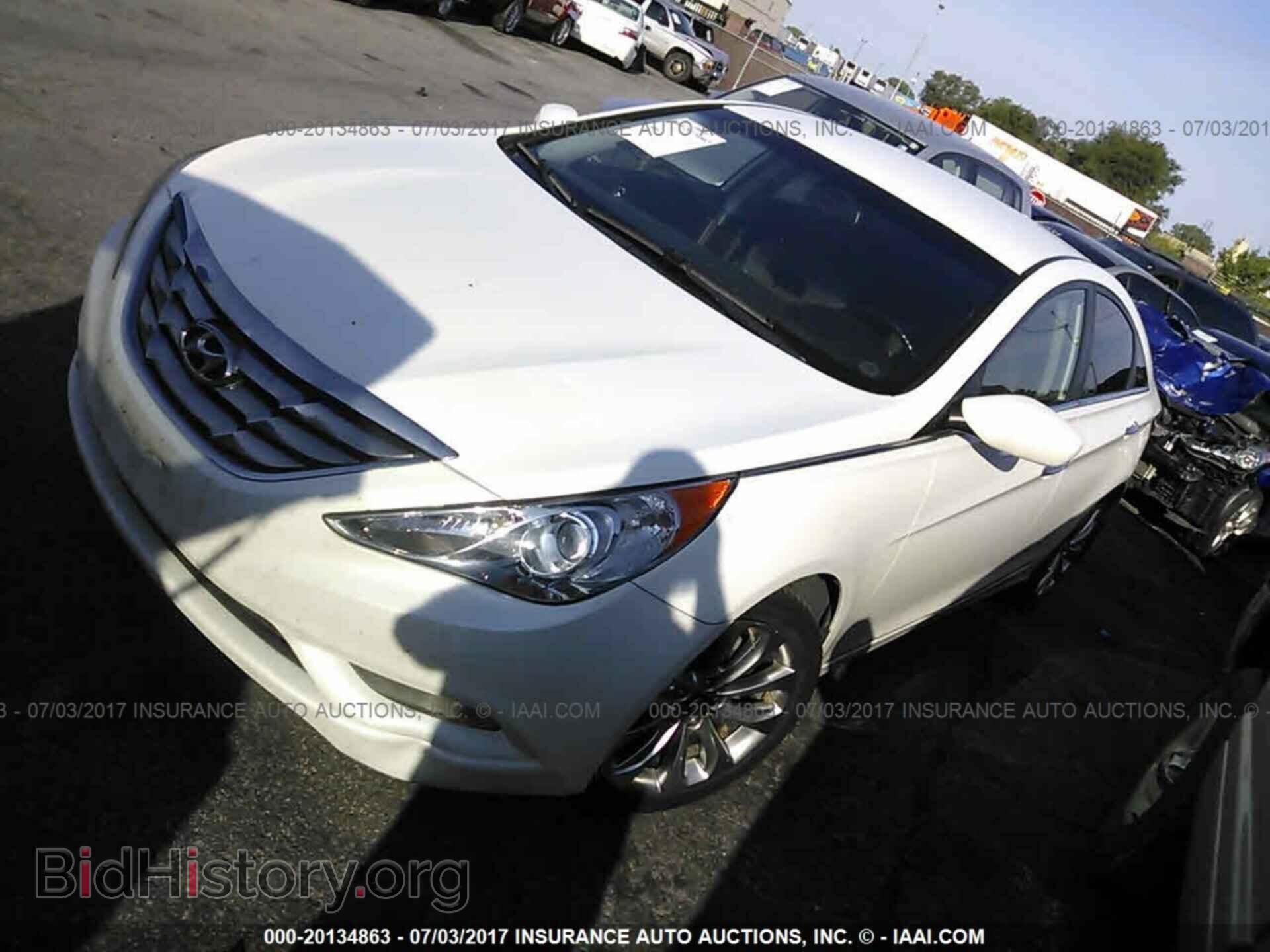 2012 Hyundai Sonata - VIN: 5NPEC4AC9CH366012 - Photo 2