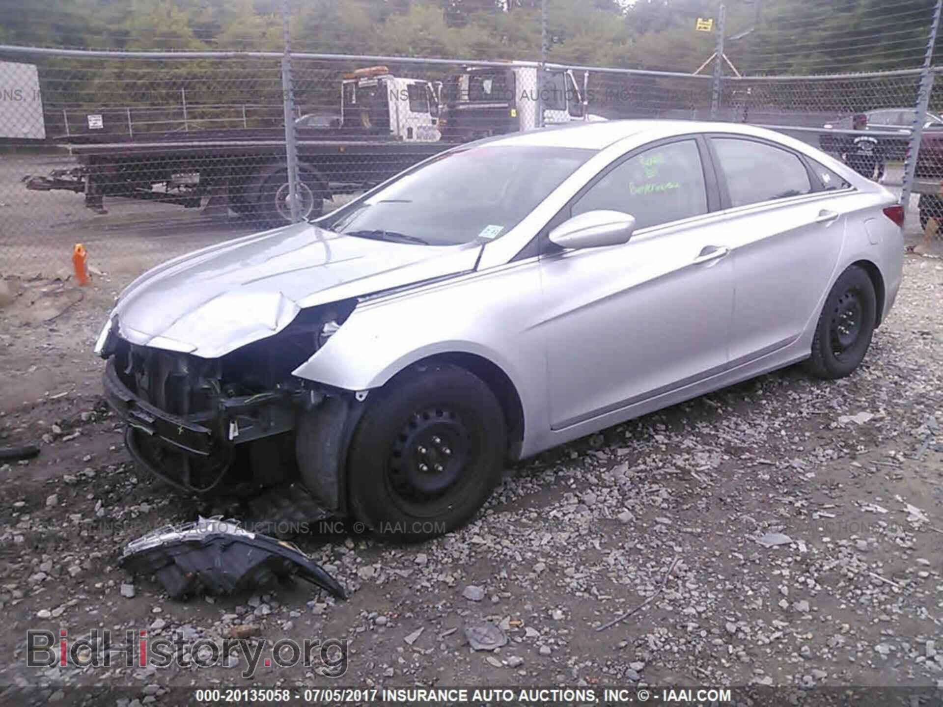 2012 Hyundai Sonata - VIN: 5NPEB4AC7CH342939 - Фото 2