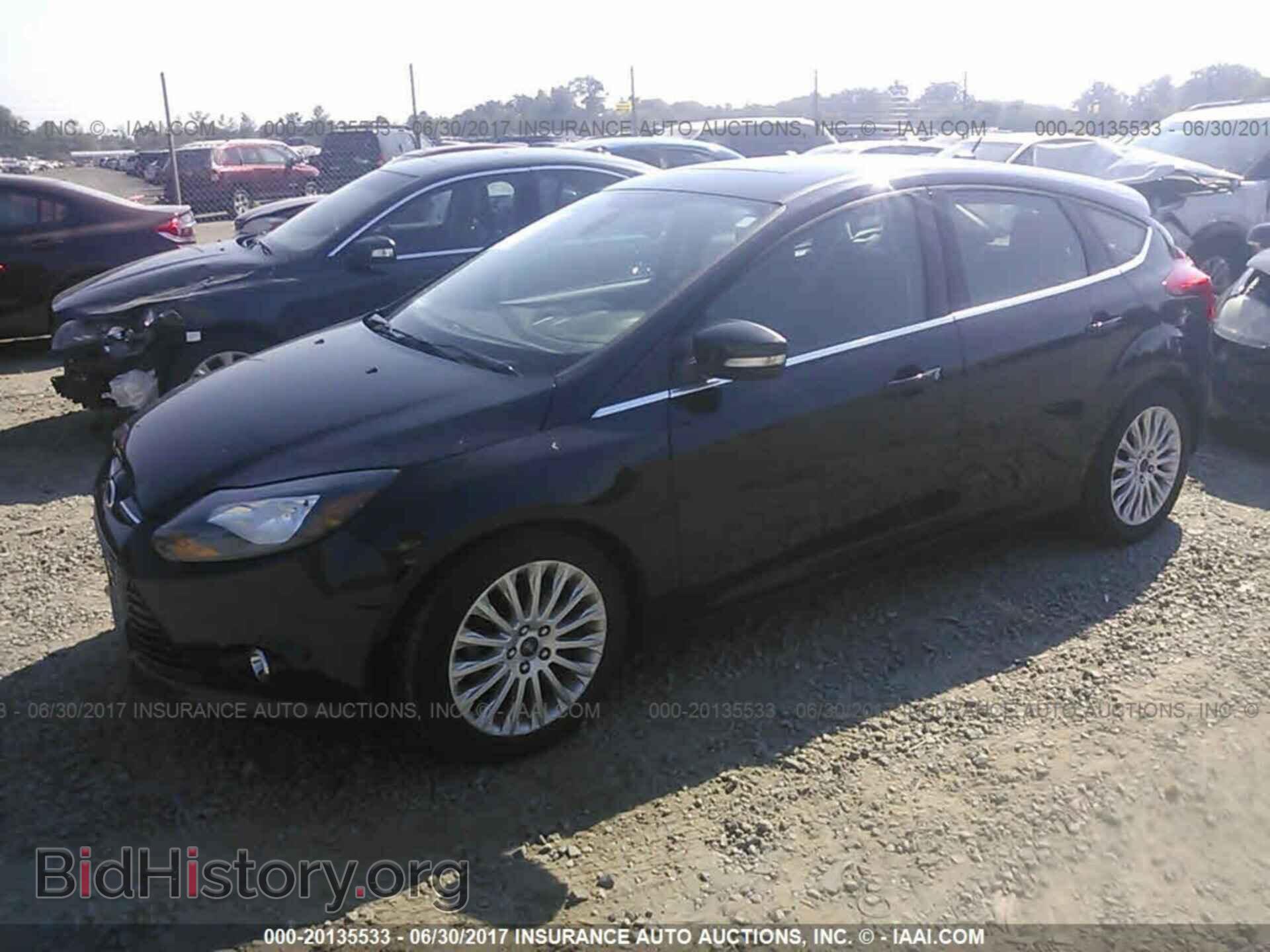2012 Ford Focus - VIN: 1FAHP3N27CL400205 - Photo 2